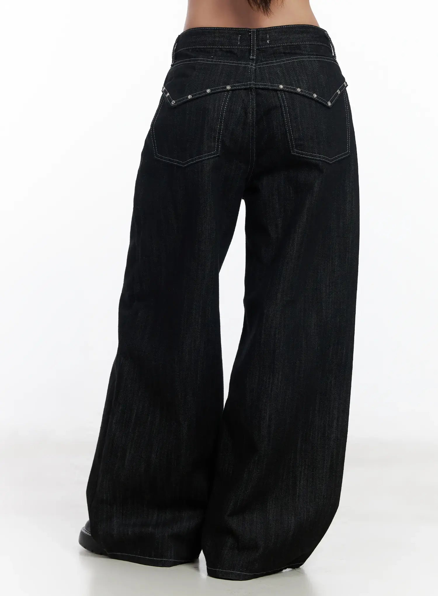 Violet Studded Baggy Jeans CJ530