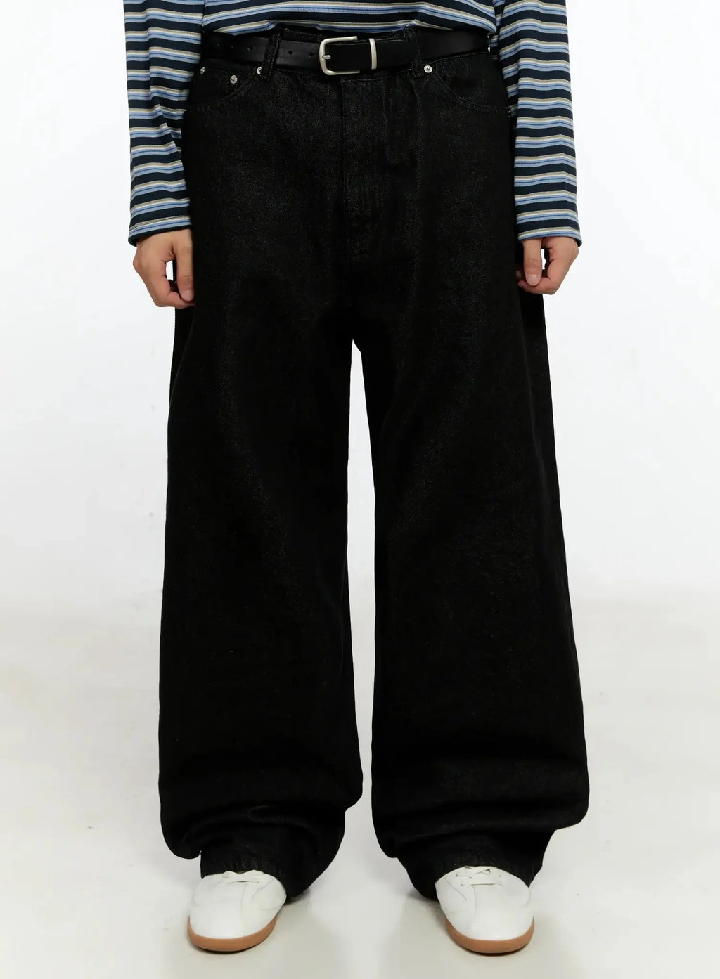 Men's Black Wide-Leg Jeans IN525