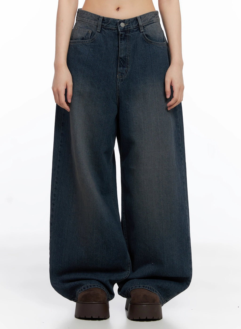Adelyn Washed Baggy Jeans IS525