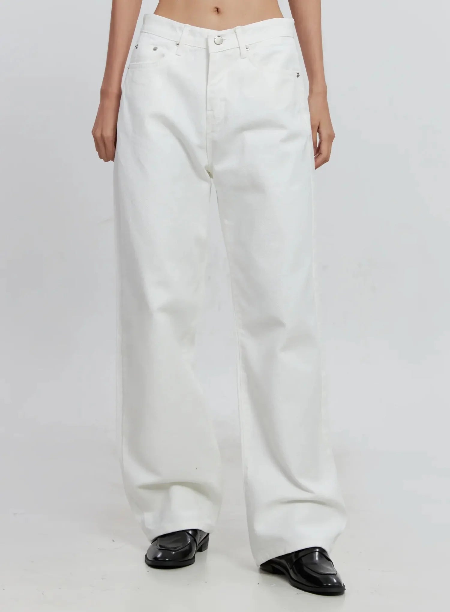 Taytum Straight-Leg Jeans IS515