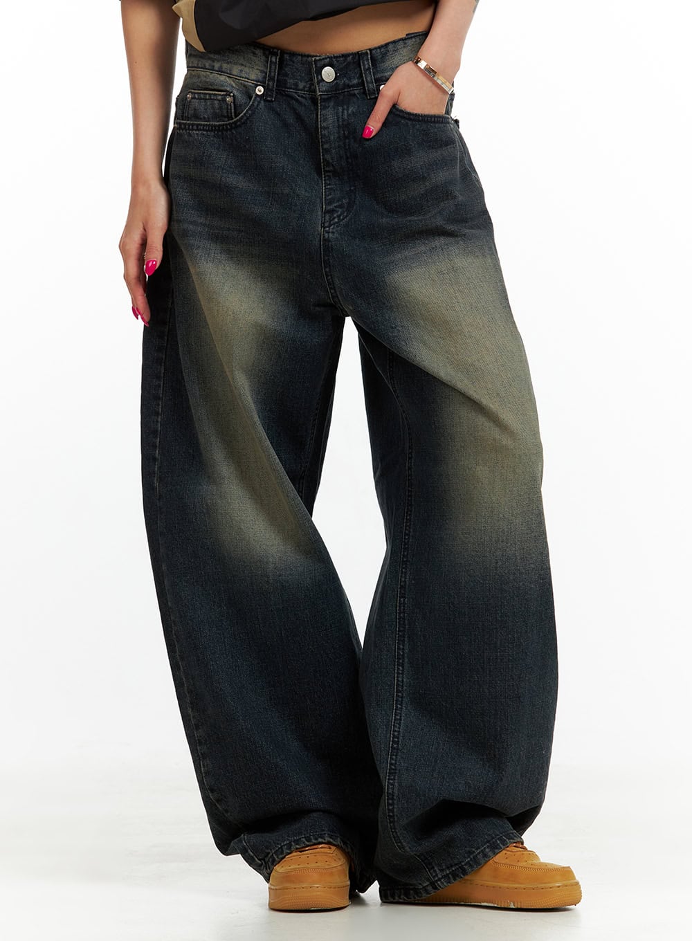 Solid Low Rise Baggy Jeans CU417