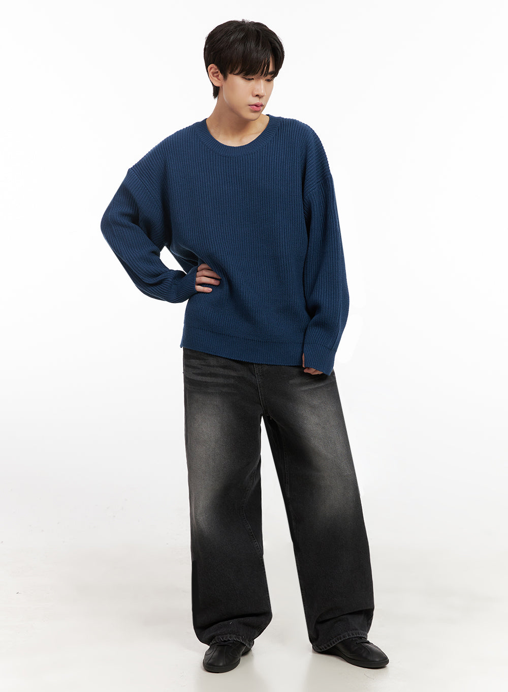 Men's Washed Relaxed-Fit Jeans IJ517
