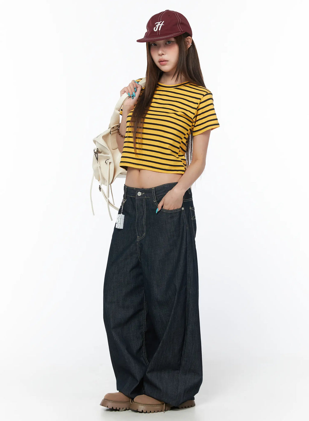 Isa Loose-Fit Jeans CY529