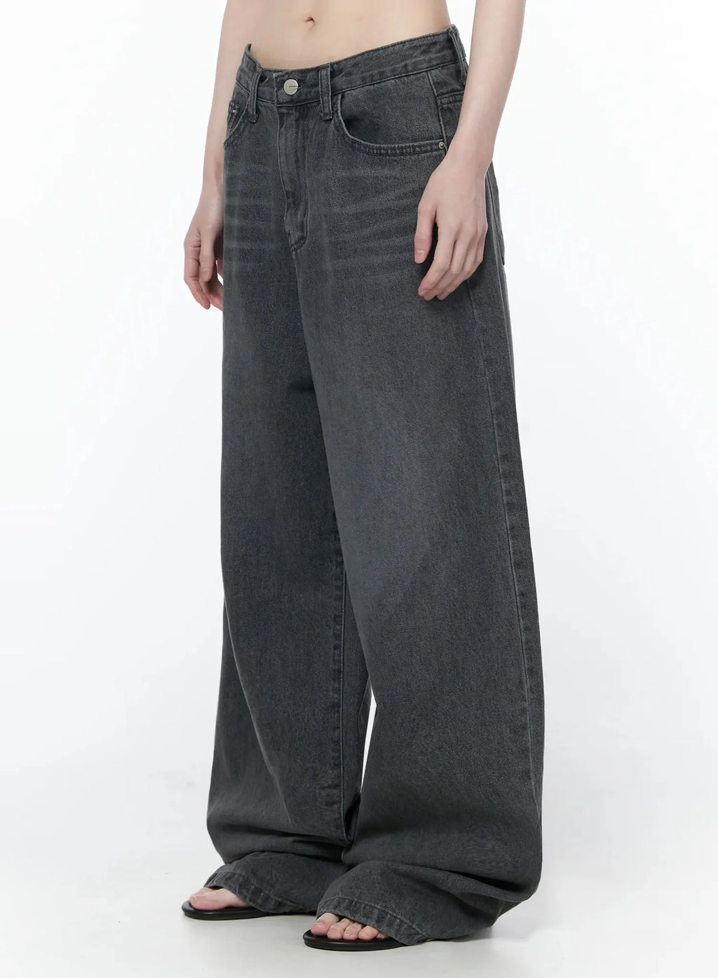 Shia Vintage Wash Wide-Leg Jeans IY514