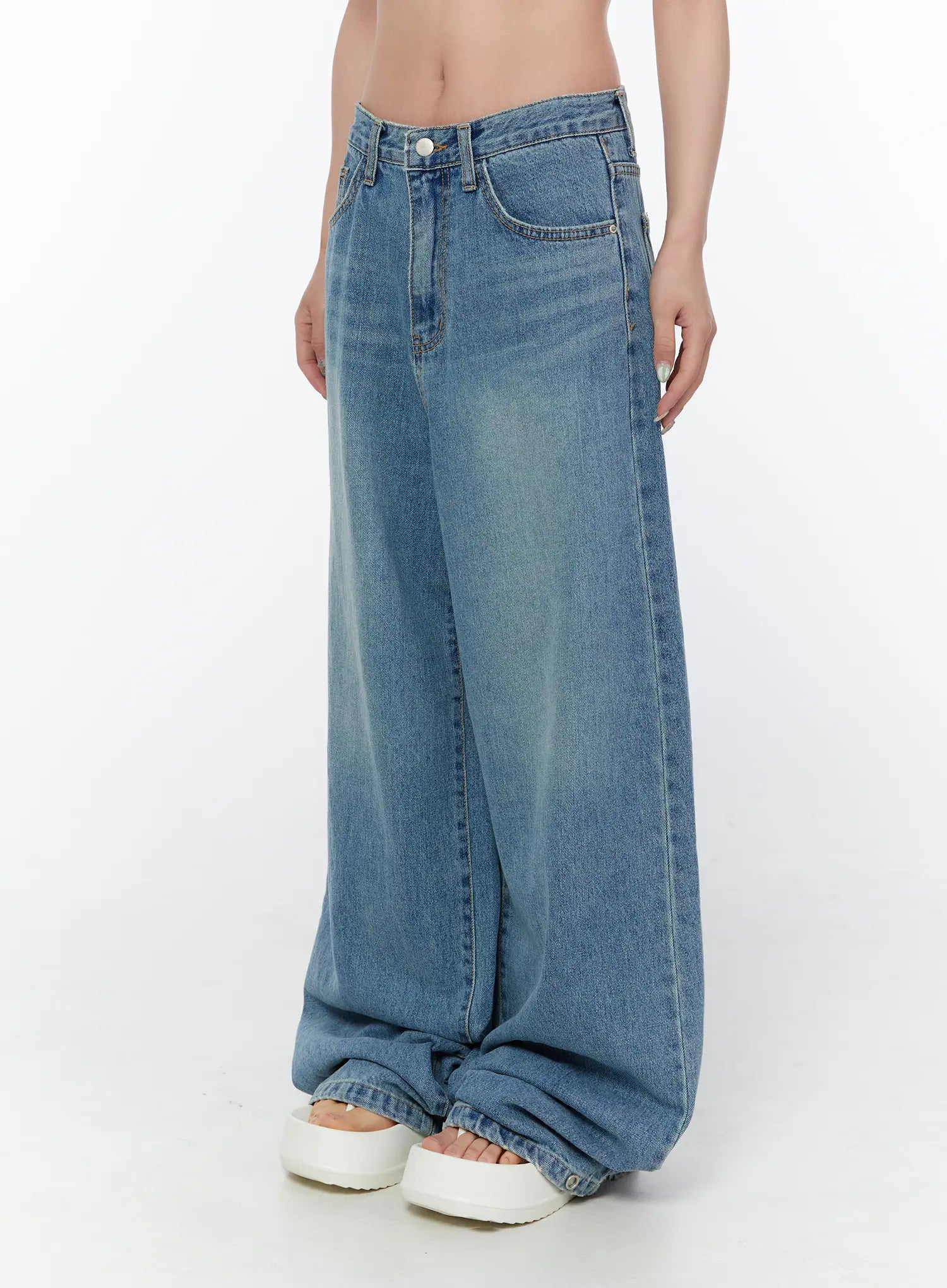 Shea Snap-Button Wide-Leg Jeans CY514
