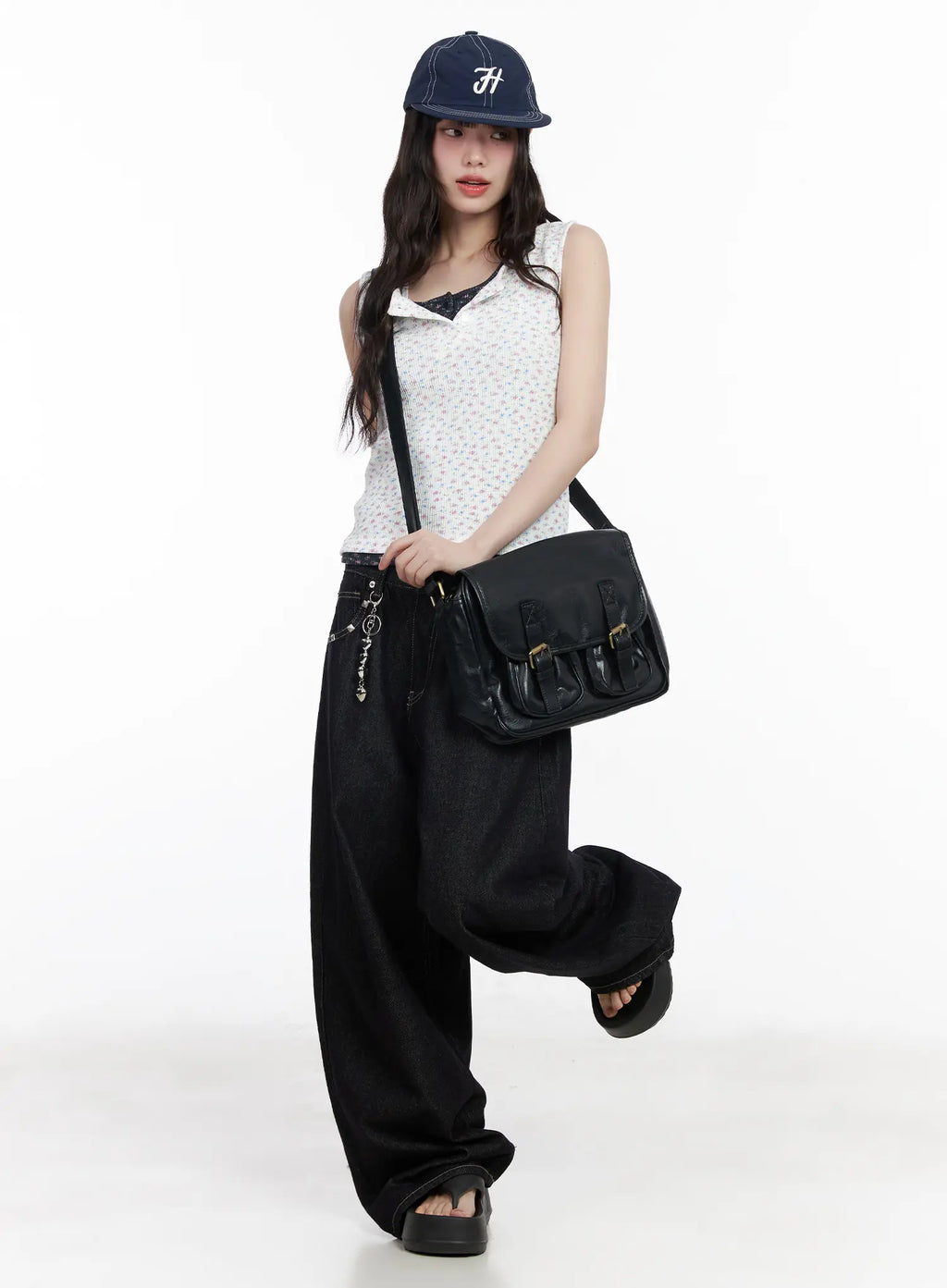 Dulce Studded Wide-Leg Jeans CM526