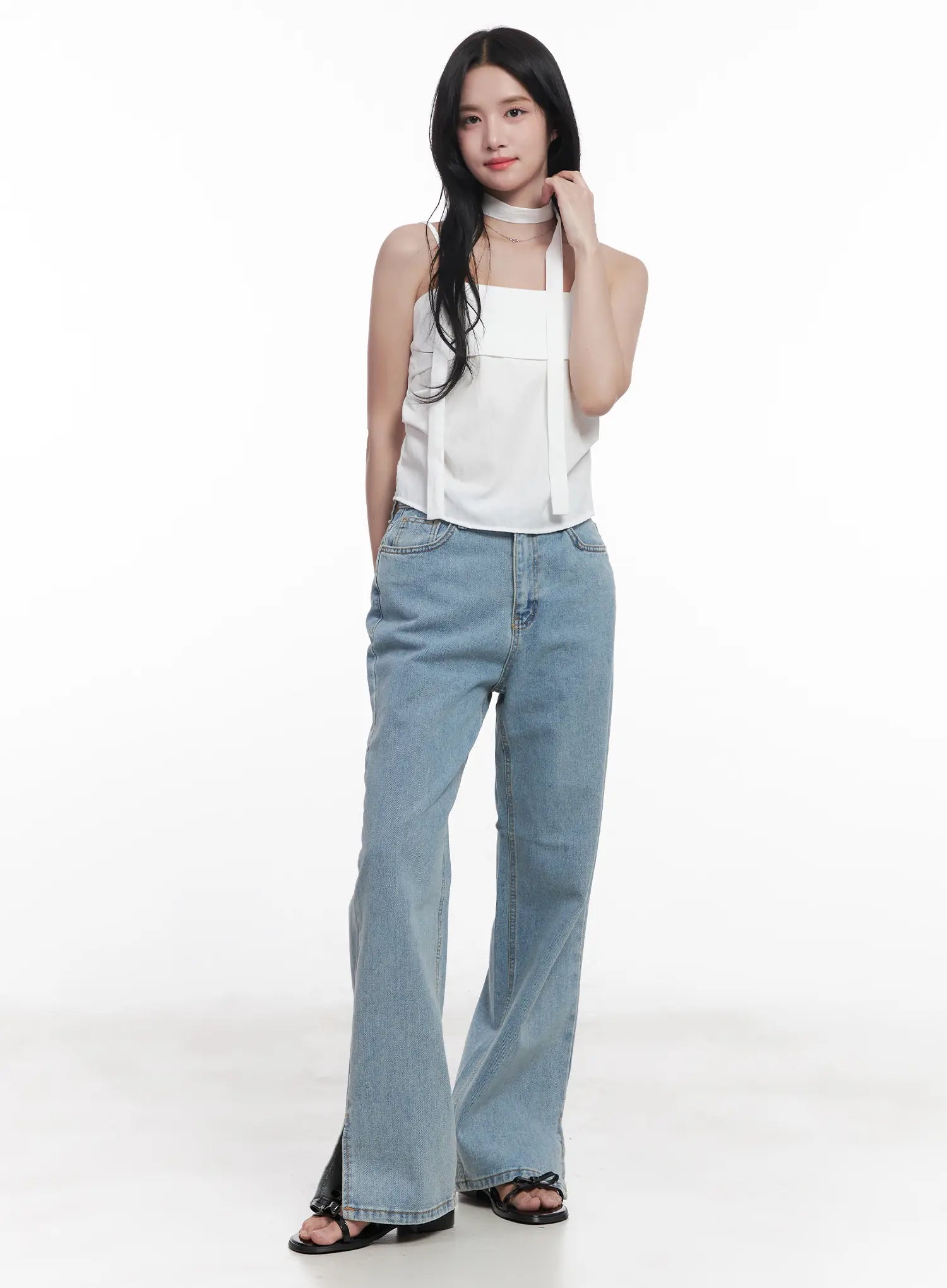 Hyuna Slit Straight-Fit Jeans CU525