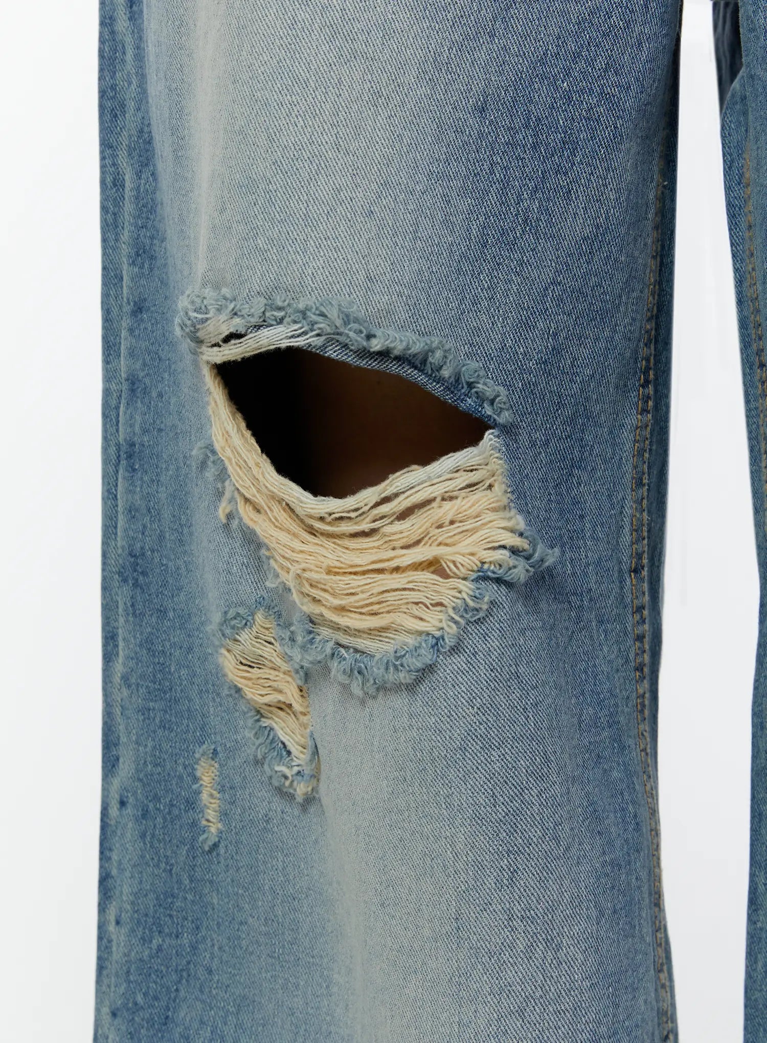Anouk Vintage Wash Ripped Straight Jeans CU505