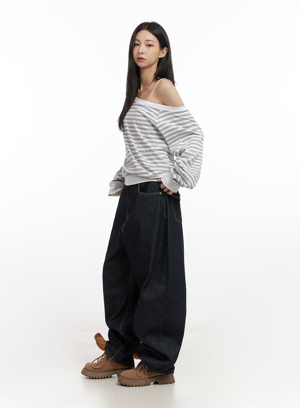 Lily Stitched Wide-Leg Jeans CN426