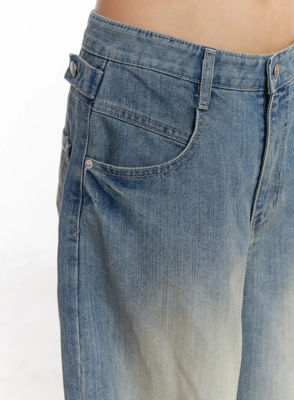 Ricci Washed Low-Rise Baggy Jeans CM520
