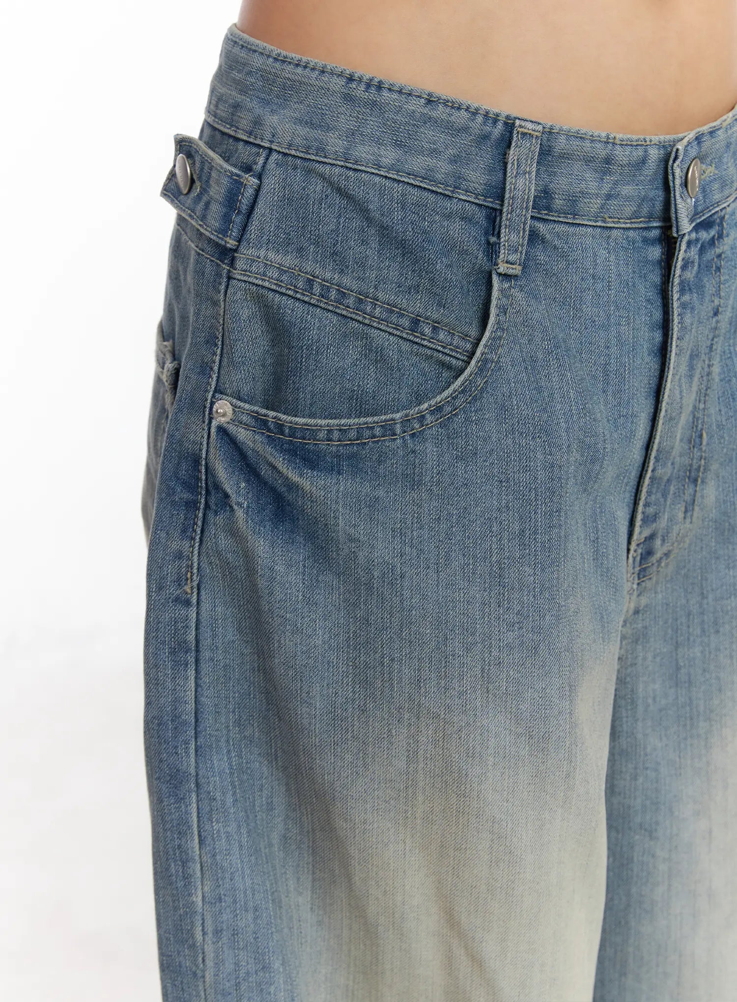 Ricci Washed Low-Rise Baggy Jeans CM520