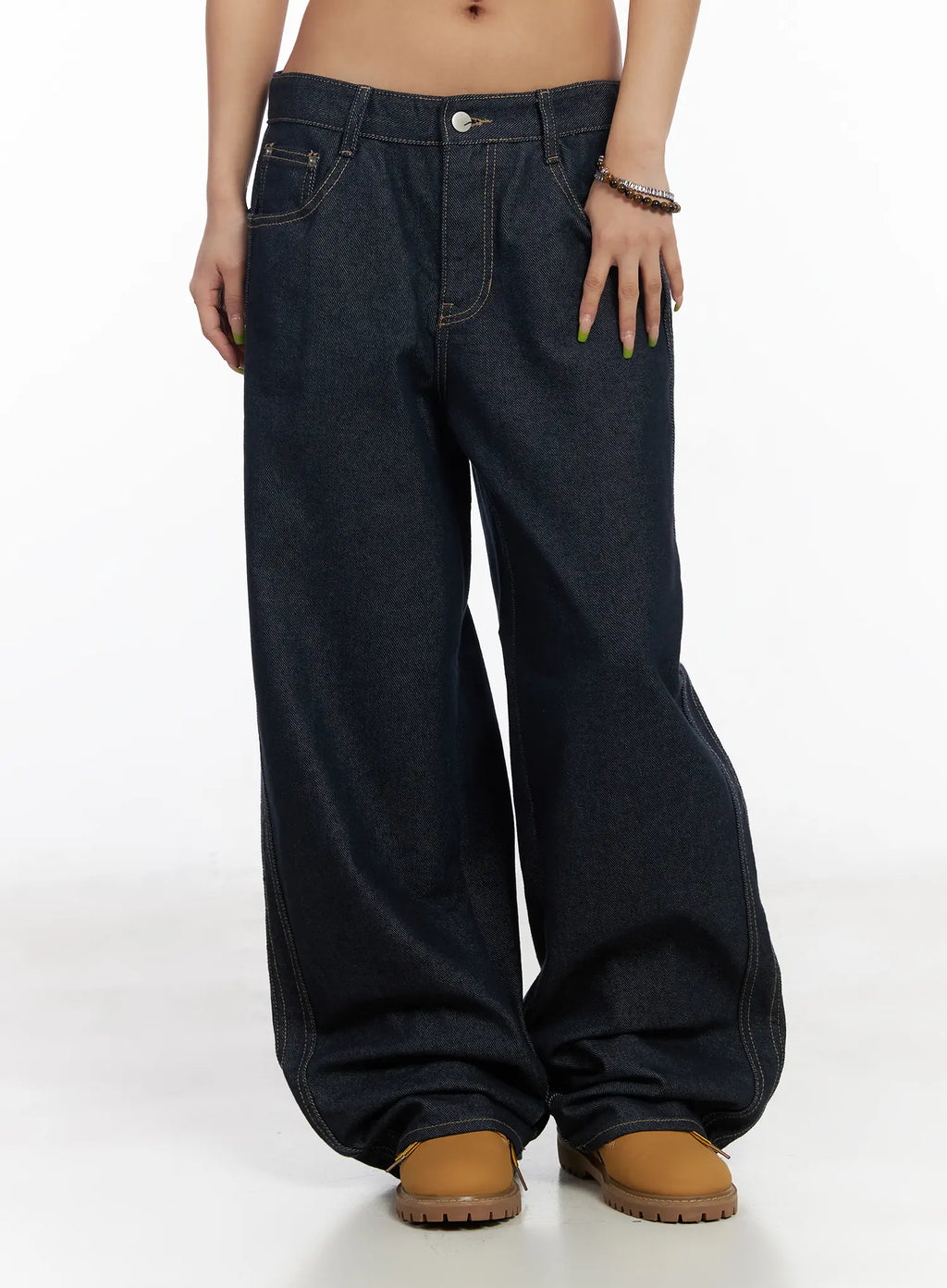Micah Non-Fade Wide Leg Jeans CM525