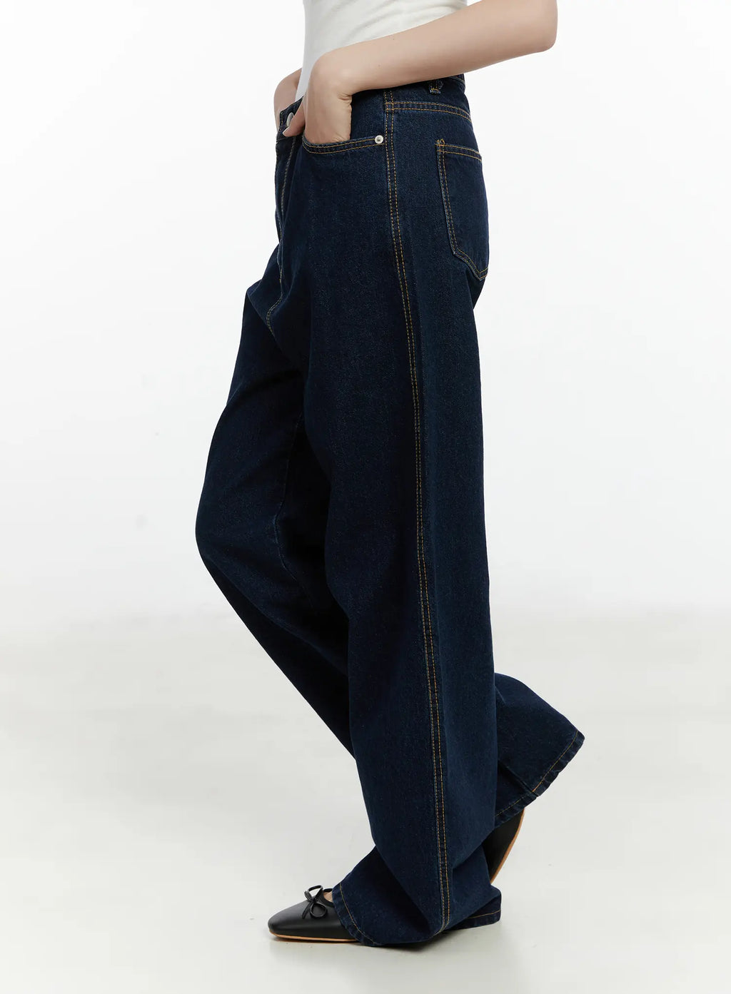 Amirah Classic Straight Leg Jeans F502