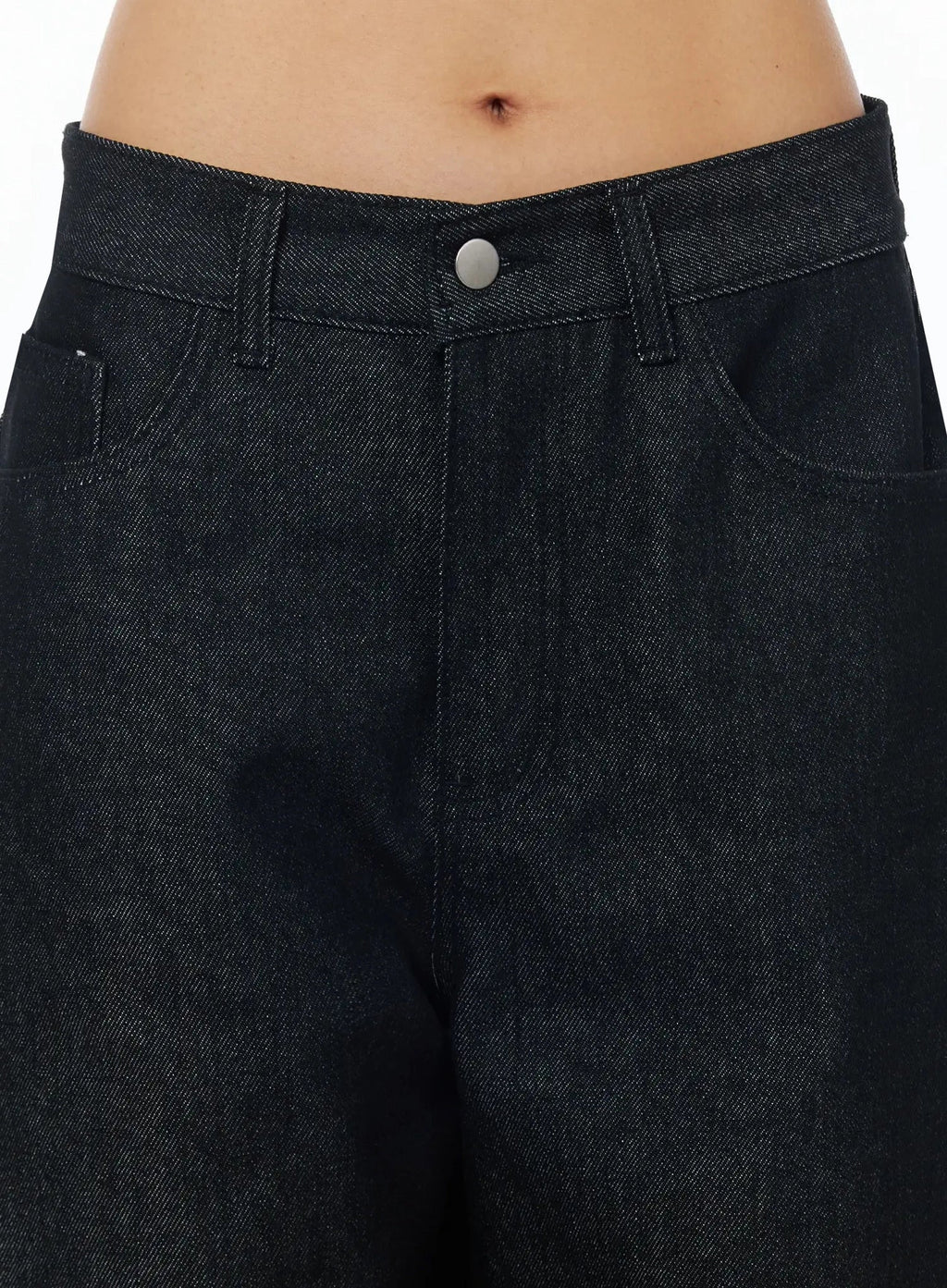 Evania Low-Rise Baggy Jeans IU508