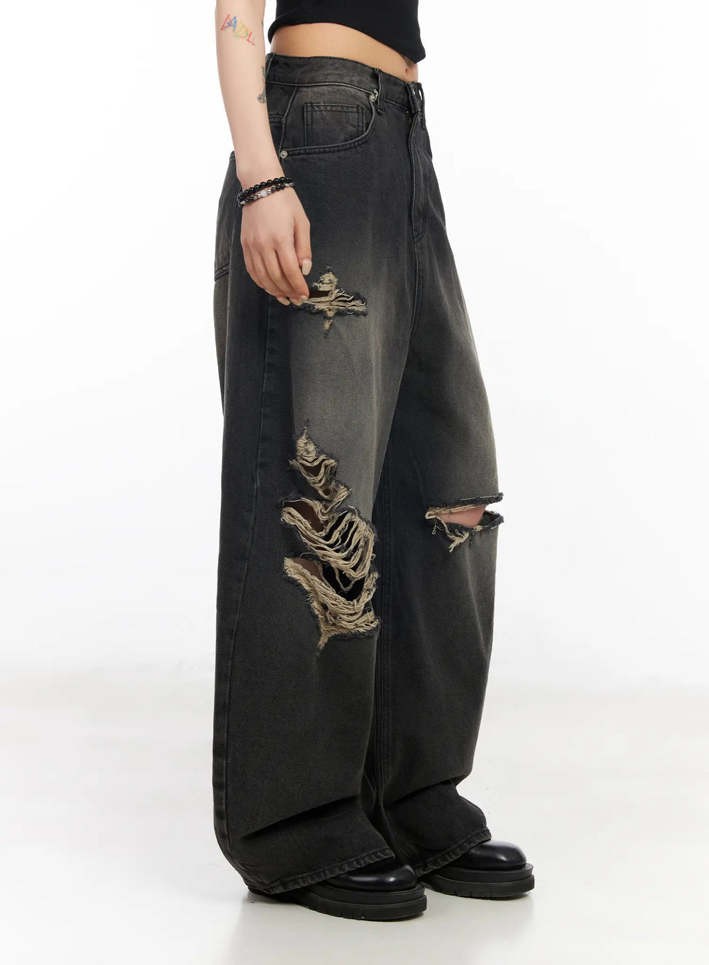 Quincy Distressed Baggy Jeans CF527