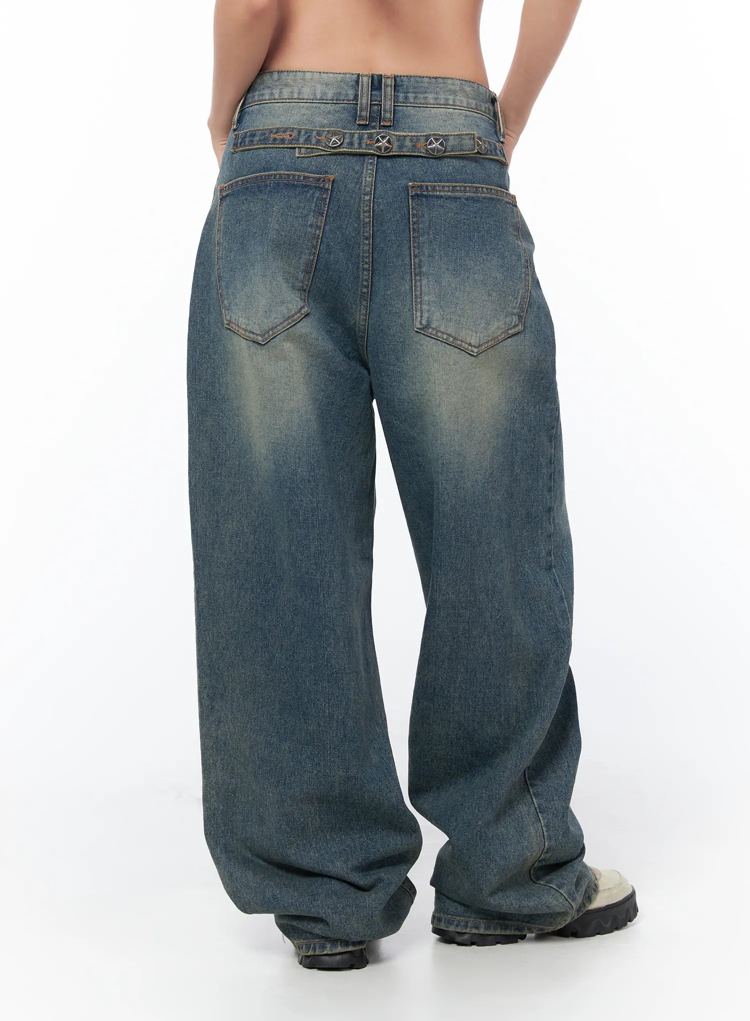 Brit Relaxed Fit Wide Leg Jeans CY512
