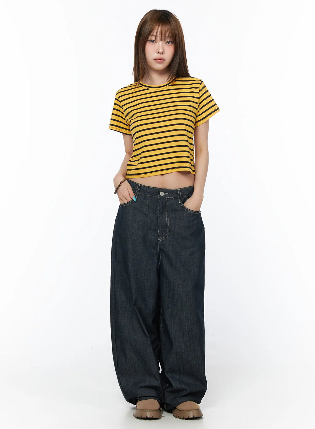 Isa Loose-Fit Jeans CY529