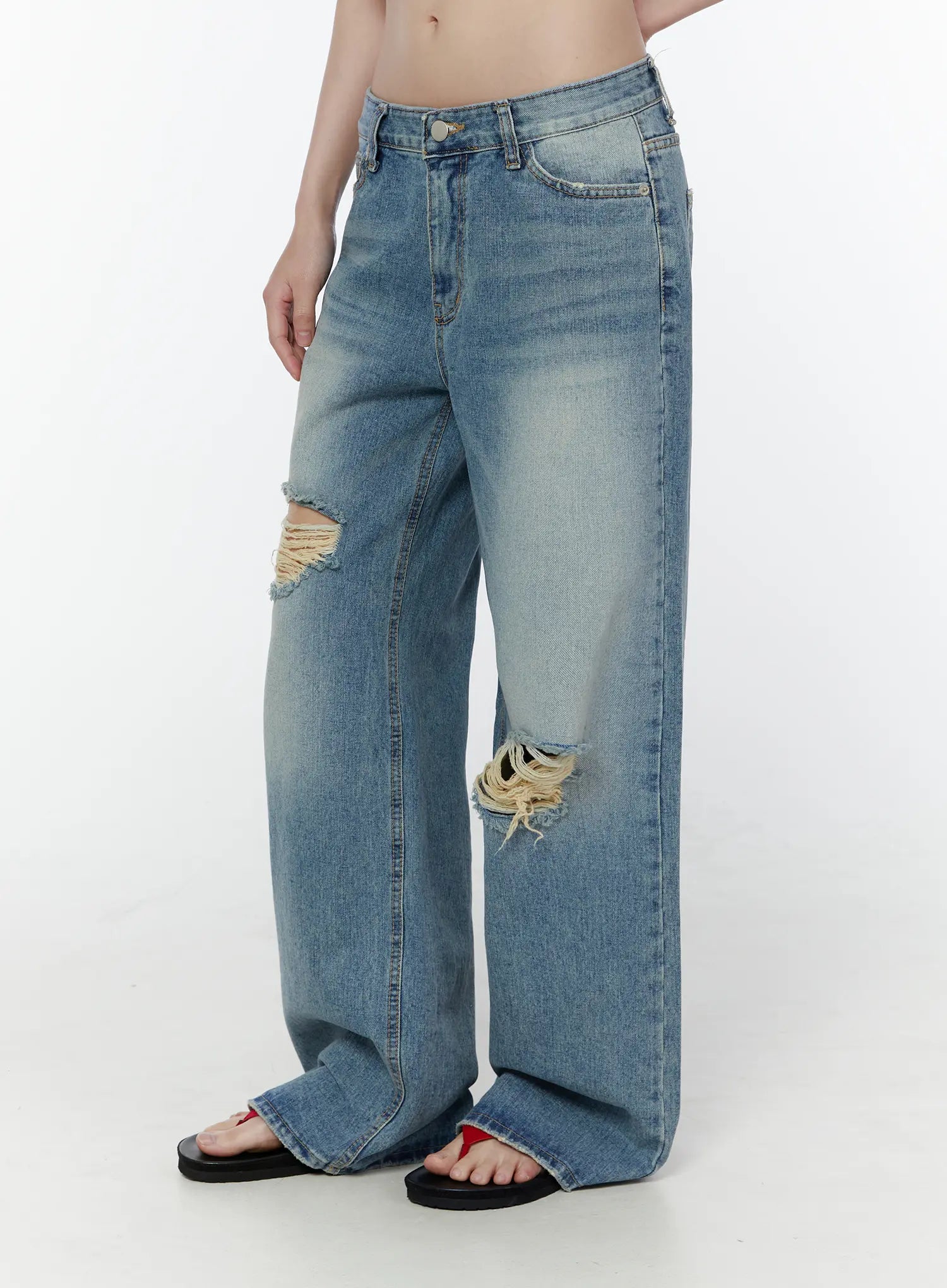 Anouk Vintage Wash Ripped Straight Jeans CU505
