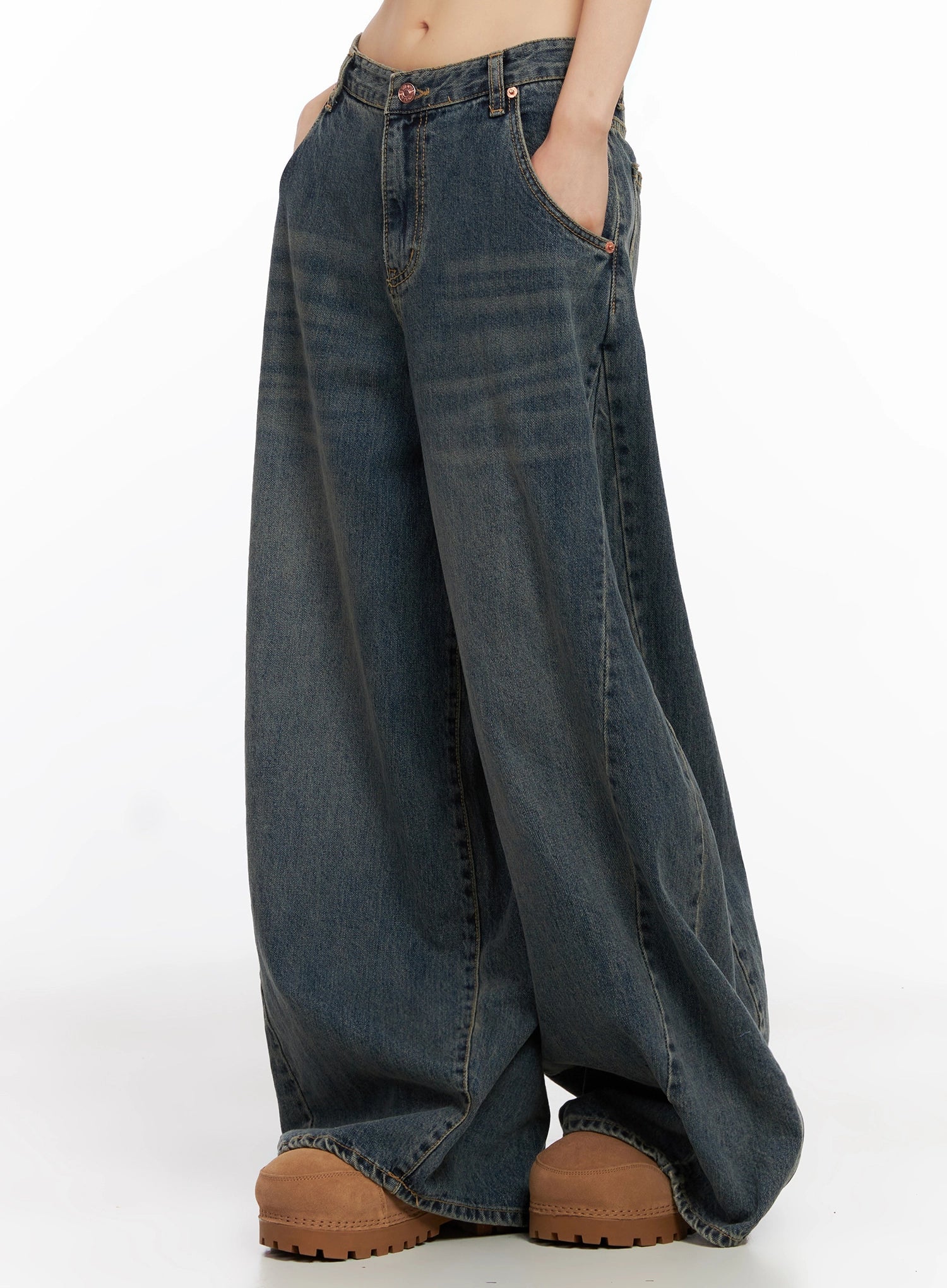 Skyler Washed Balloon Fit Jeans IN503