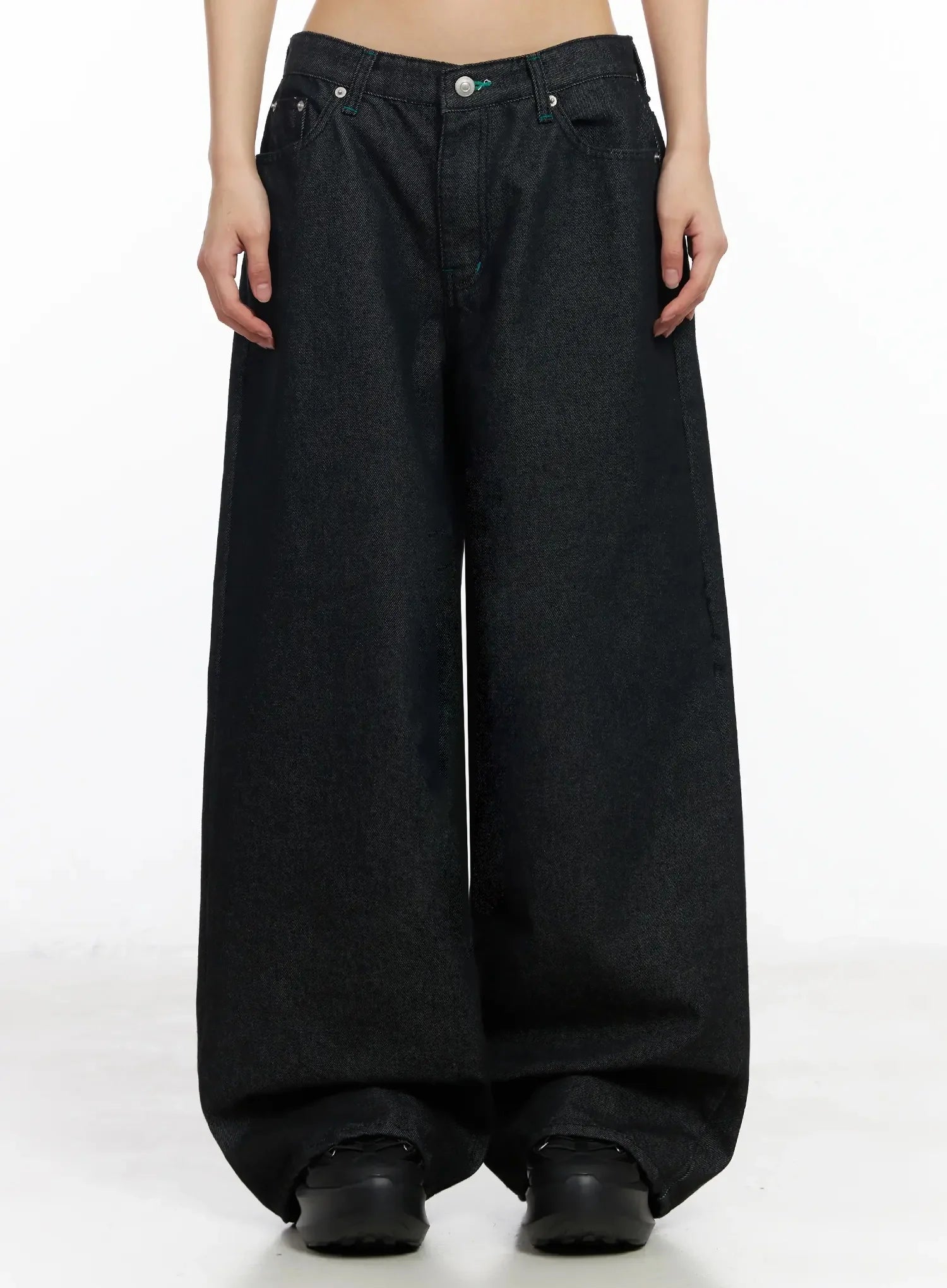 Ayah Casual Wide Leg Jeans IM530