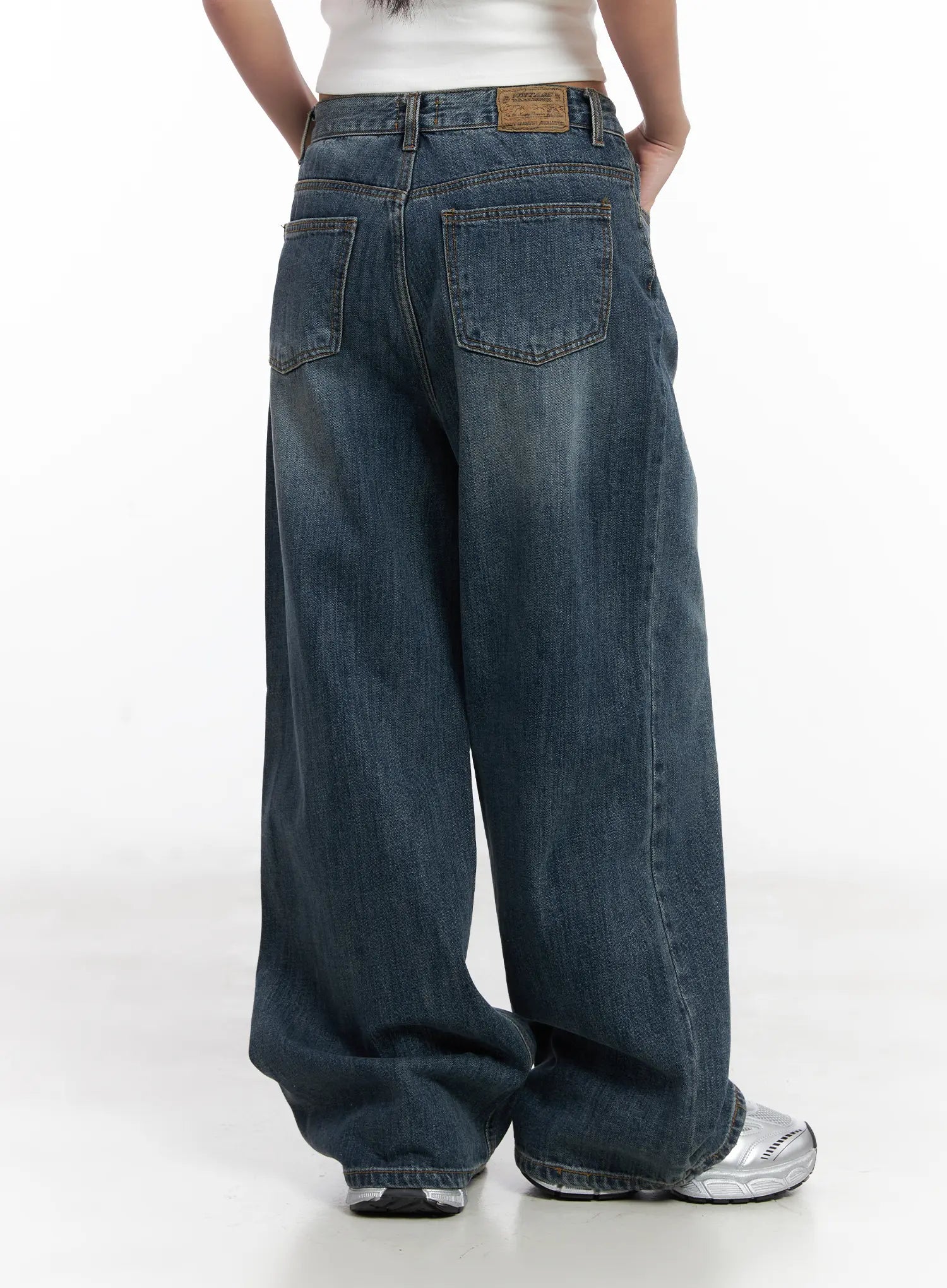 Aya Washed Baggy Jeans CN528