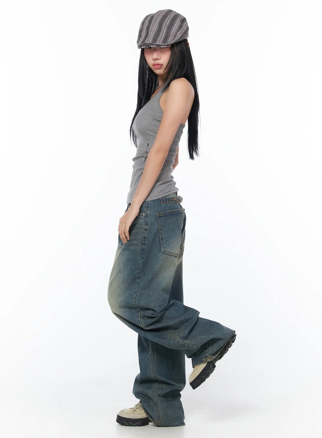 Brit Relaxed Fit Wide Leg Jeans CY512