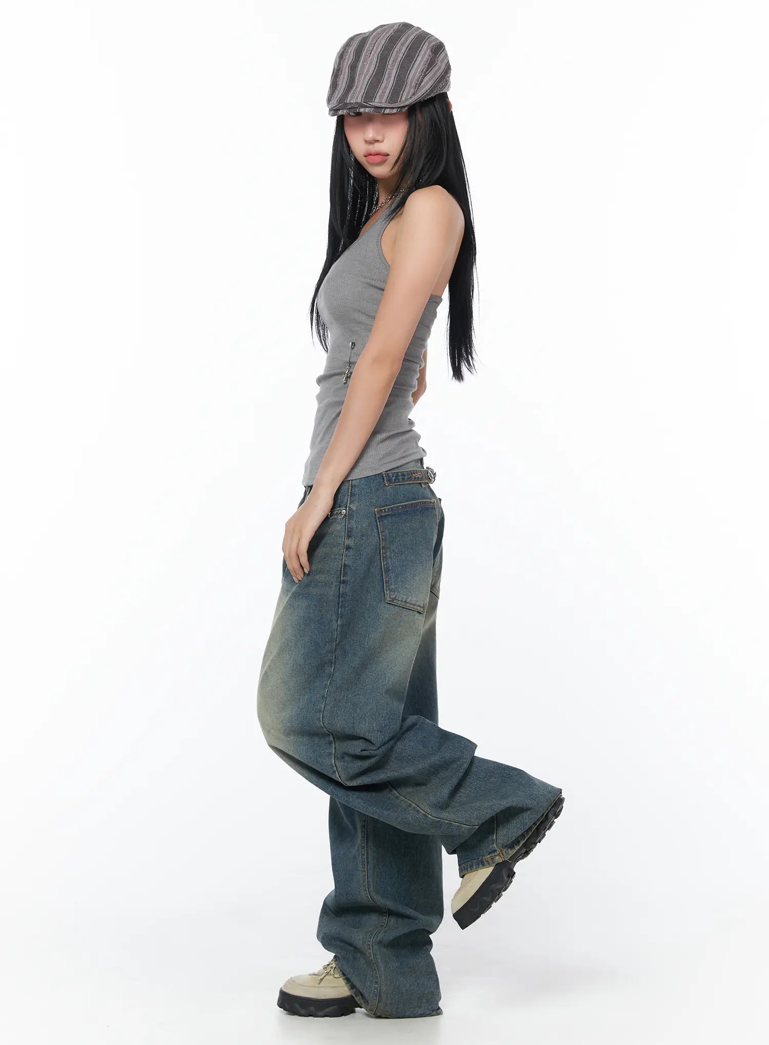 Brit Relaxed Fit Wide Leg Jeans CY512