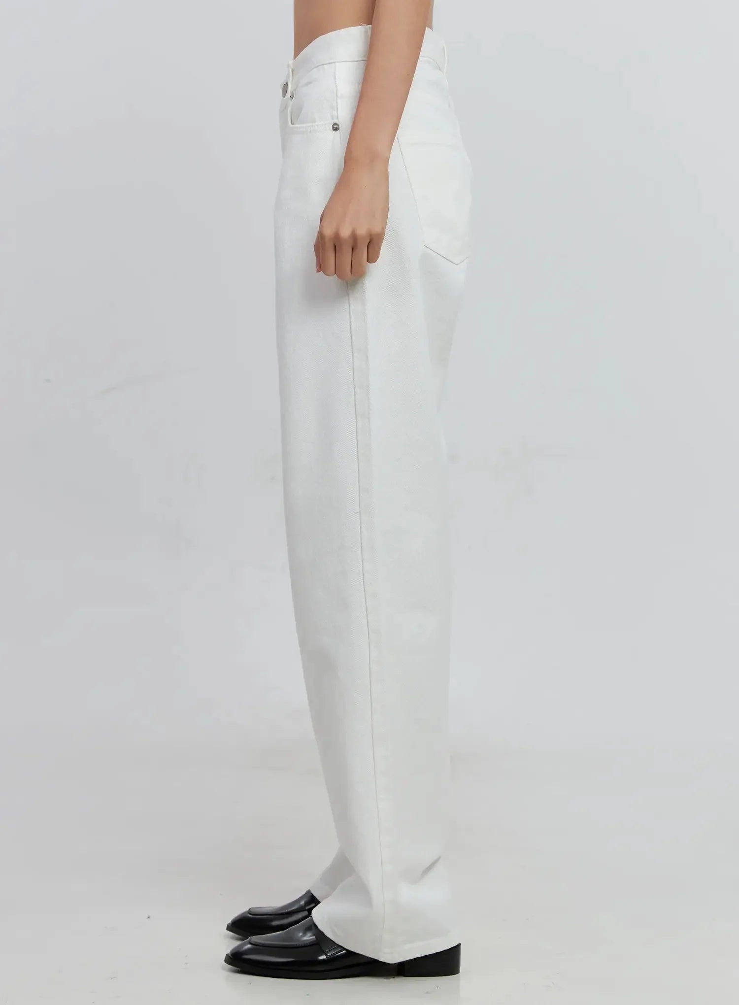 Taytum Straight-Leg Jeans IS515