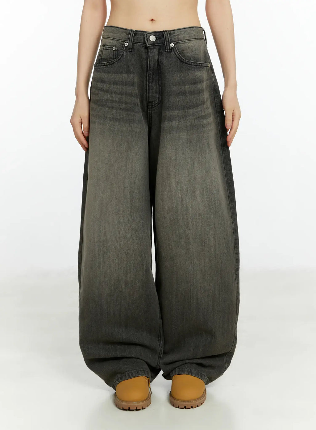 Kenna Washed Backstrap Wide Leg Jeans CF509