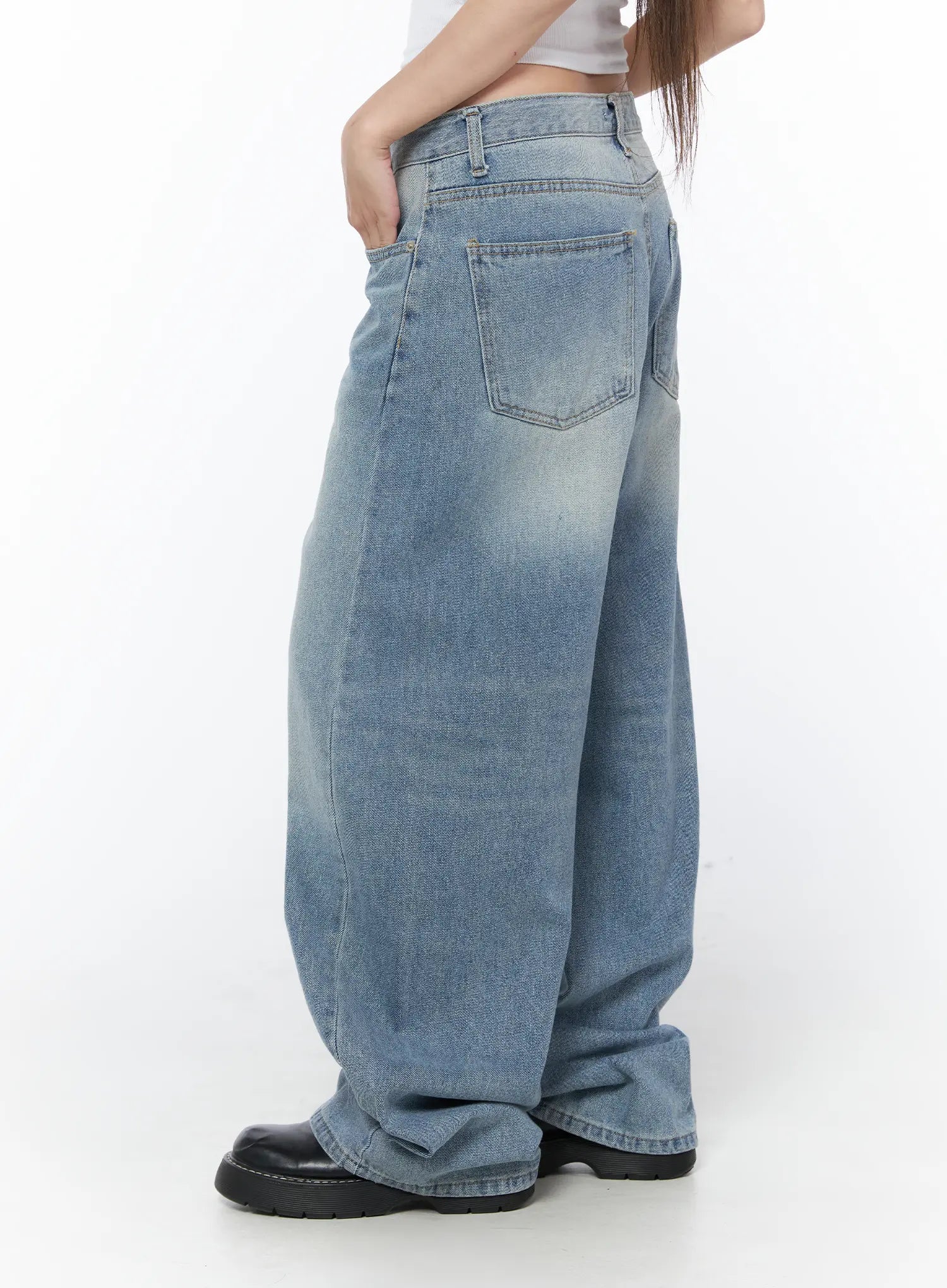 Airi Casual Wide Leg Jeans CY529