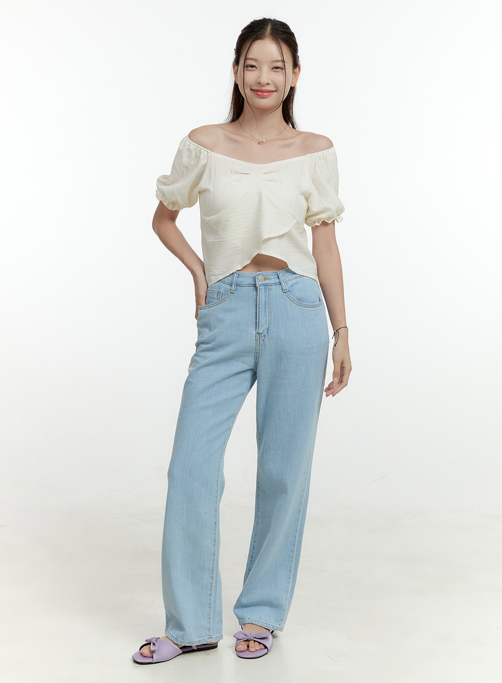 Ava Light Washed Straight Jeans OL430