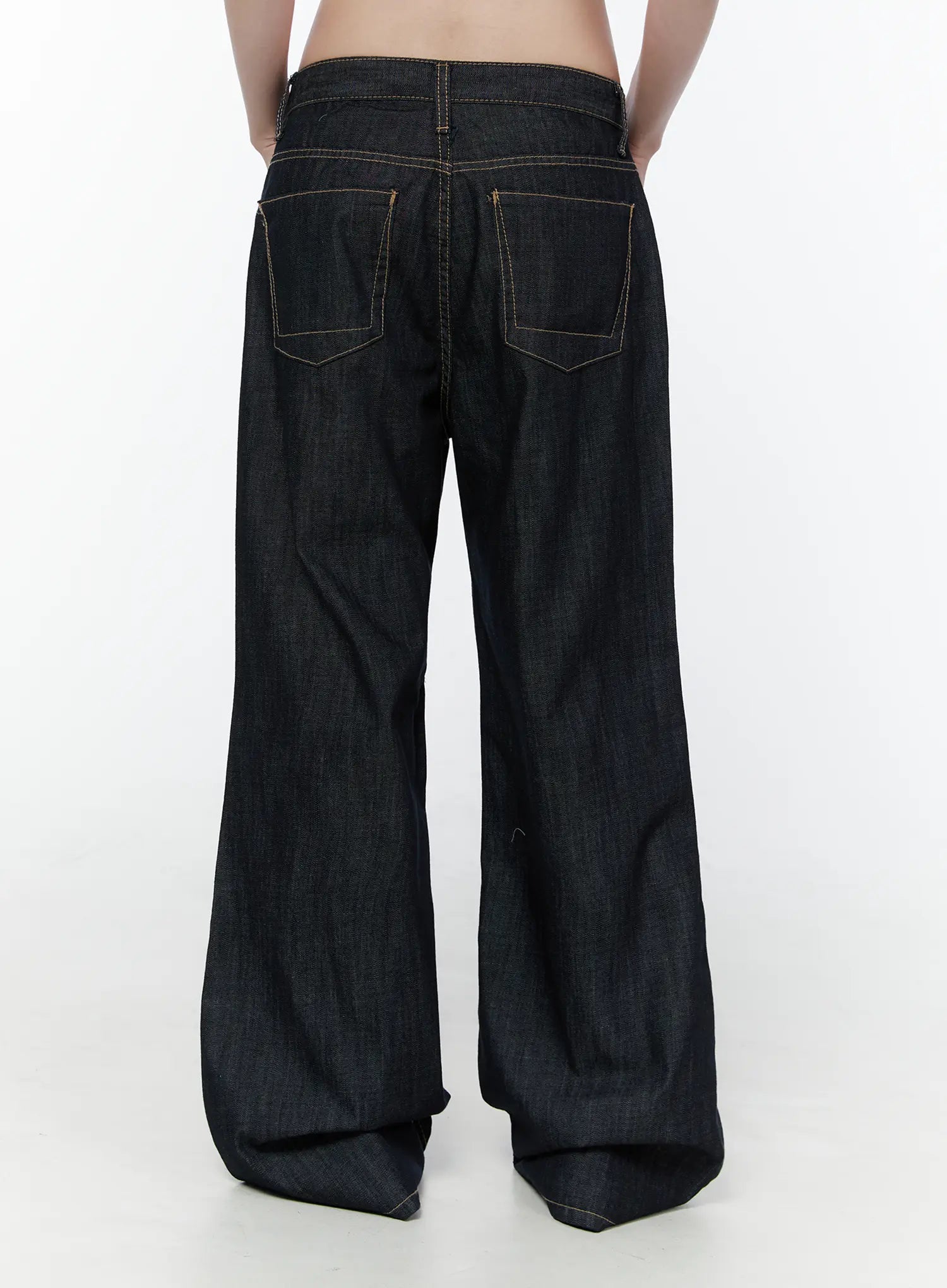 Alou No-Fade Wide-Leg Jeans CU505