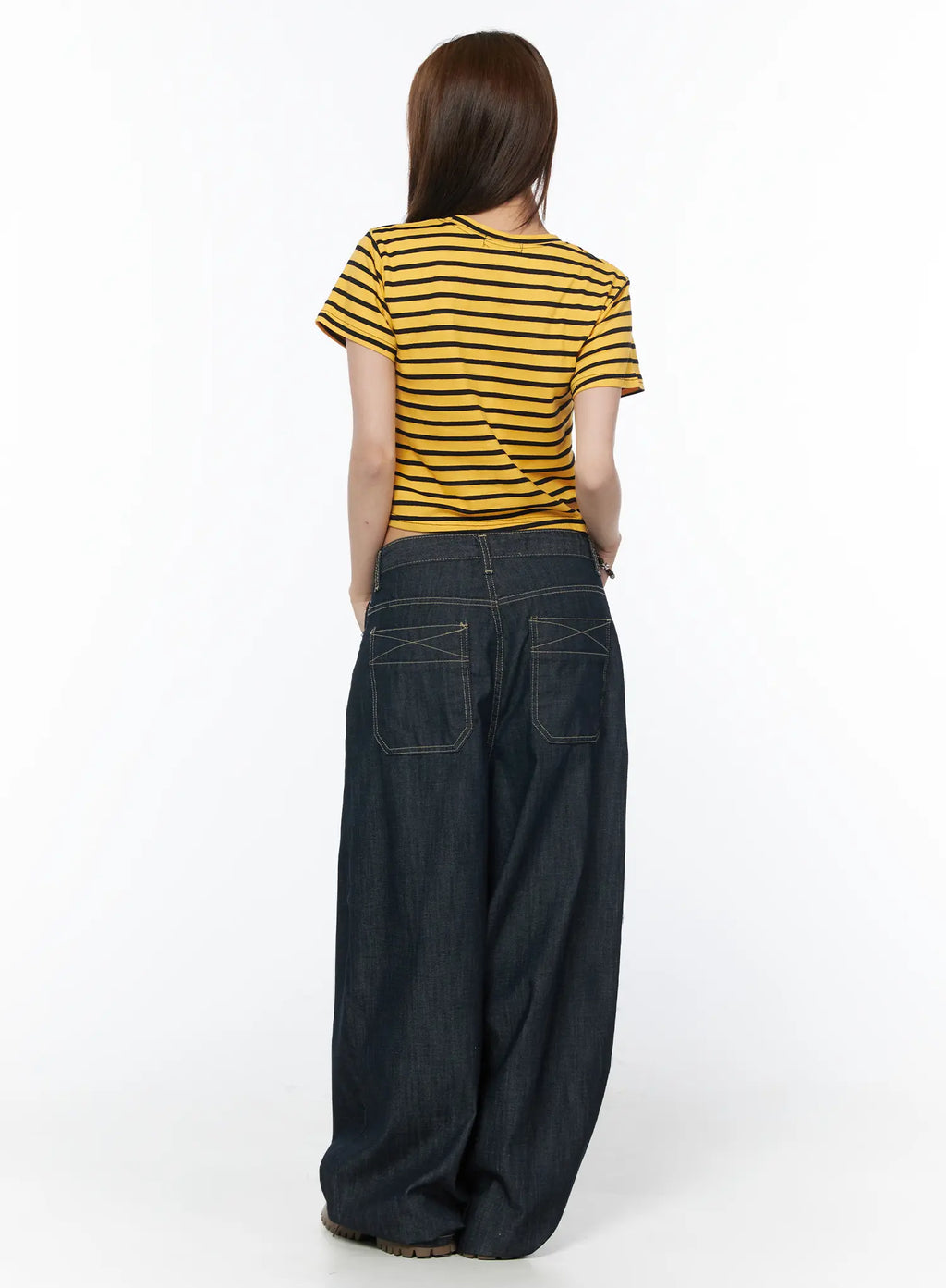 Isa Loose-Fit Jeans CY529