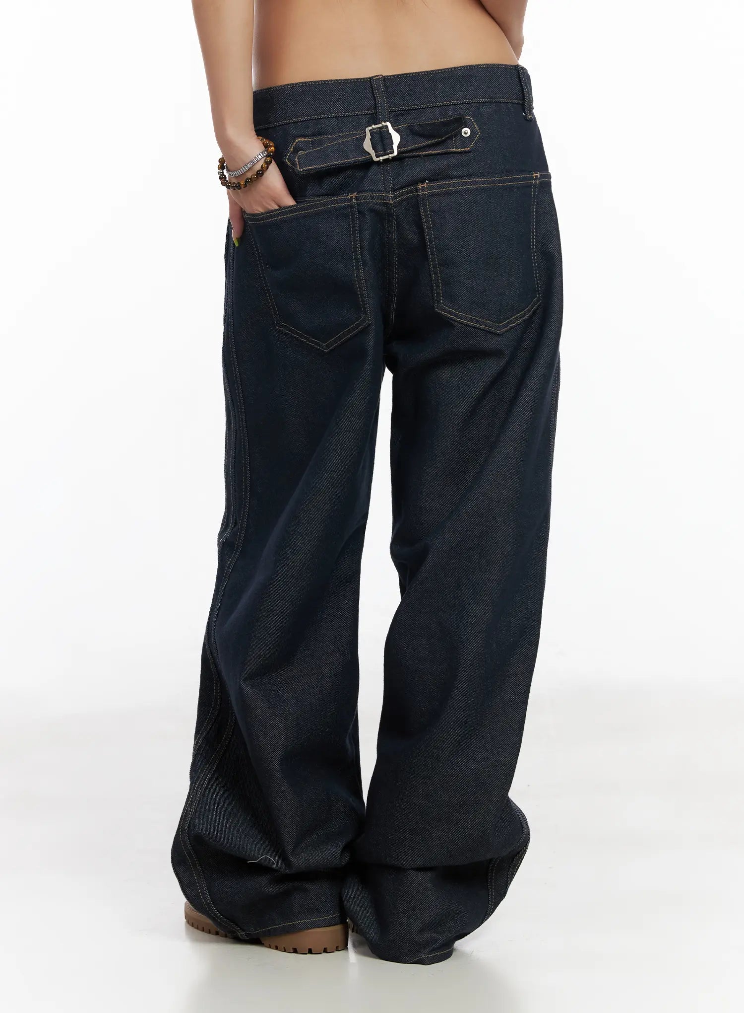 Micah Non-Fade Wide Leg Jeans CM525