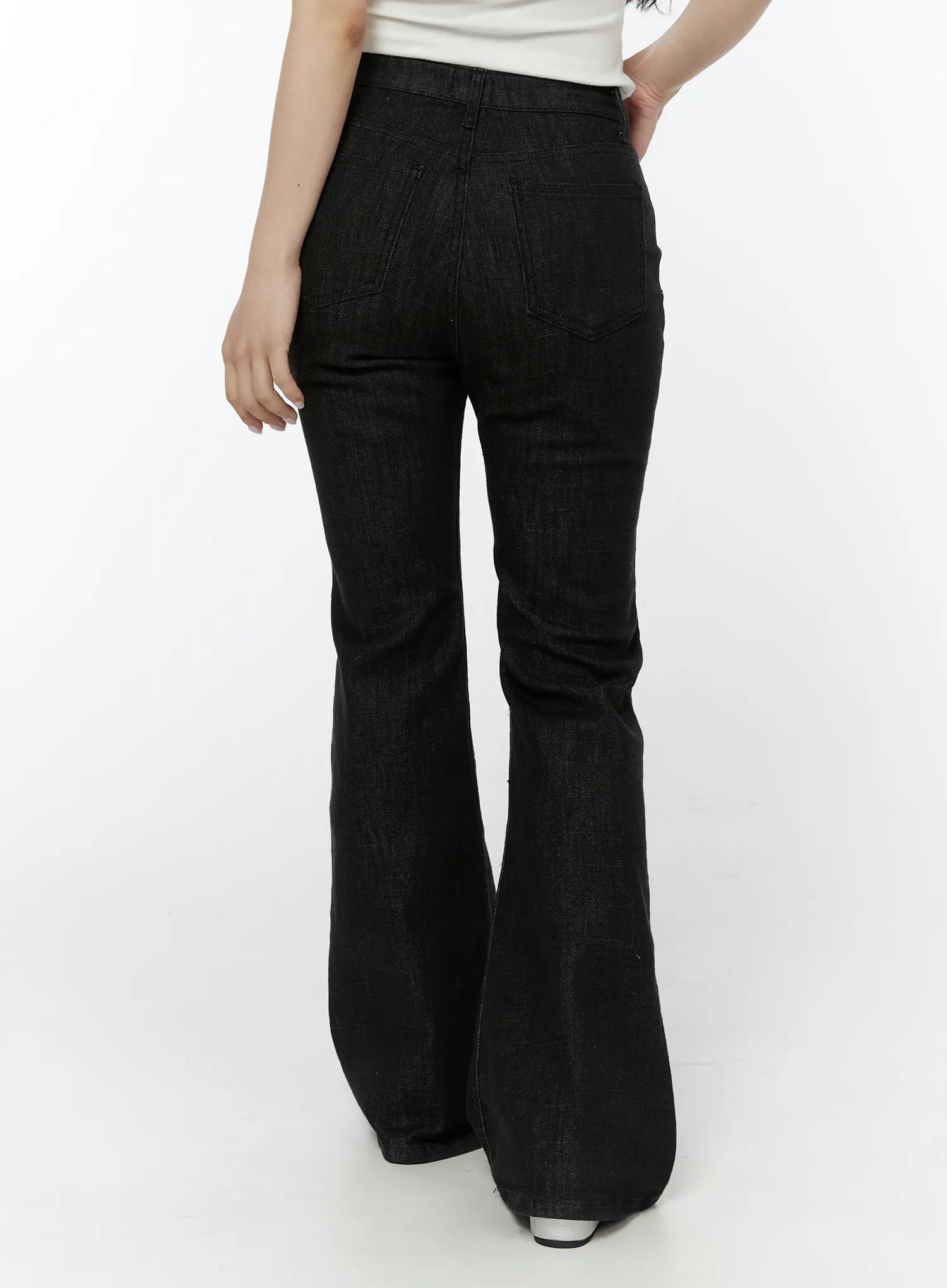 Dohee Non-Fade Contrast Stitch Bootcut Pants IY511