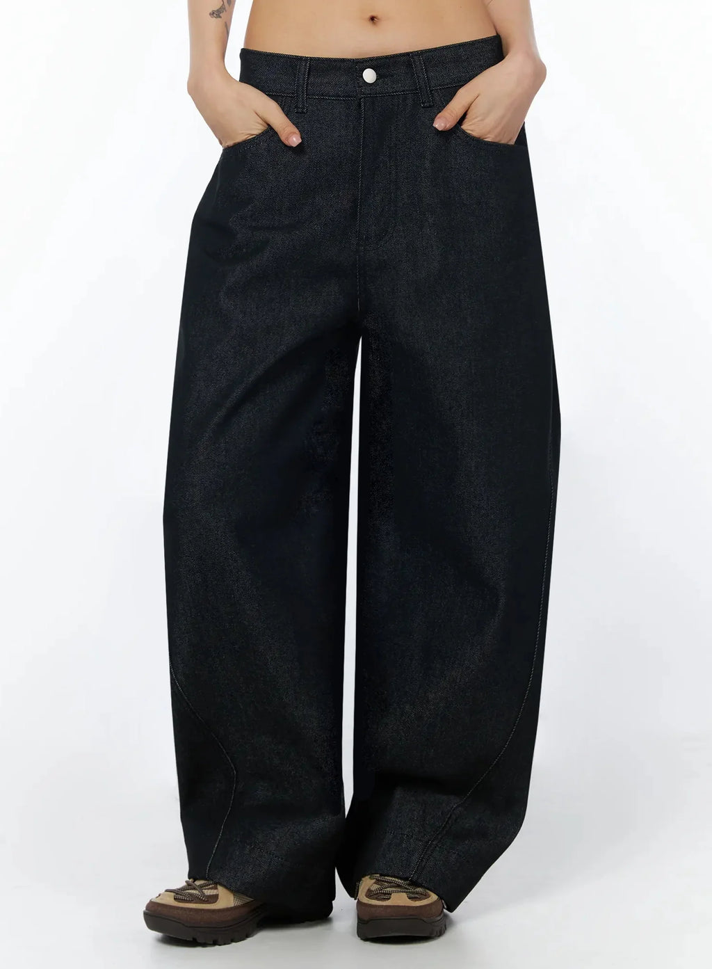 Evania Low-Rise Baggy Jeans IU508