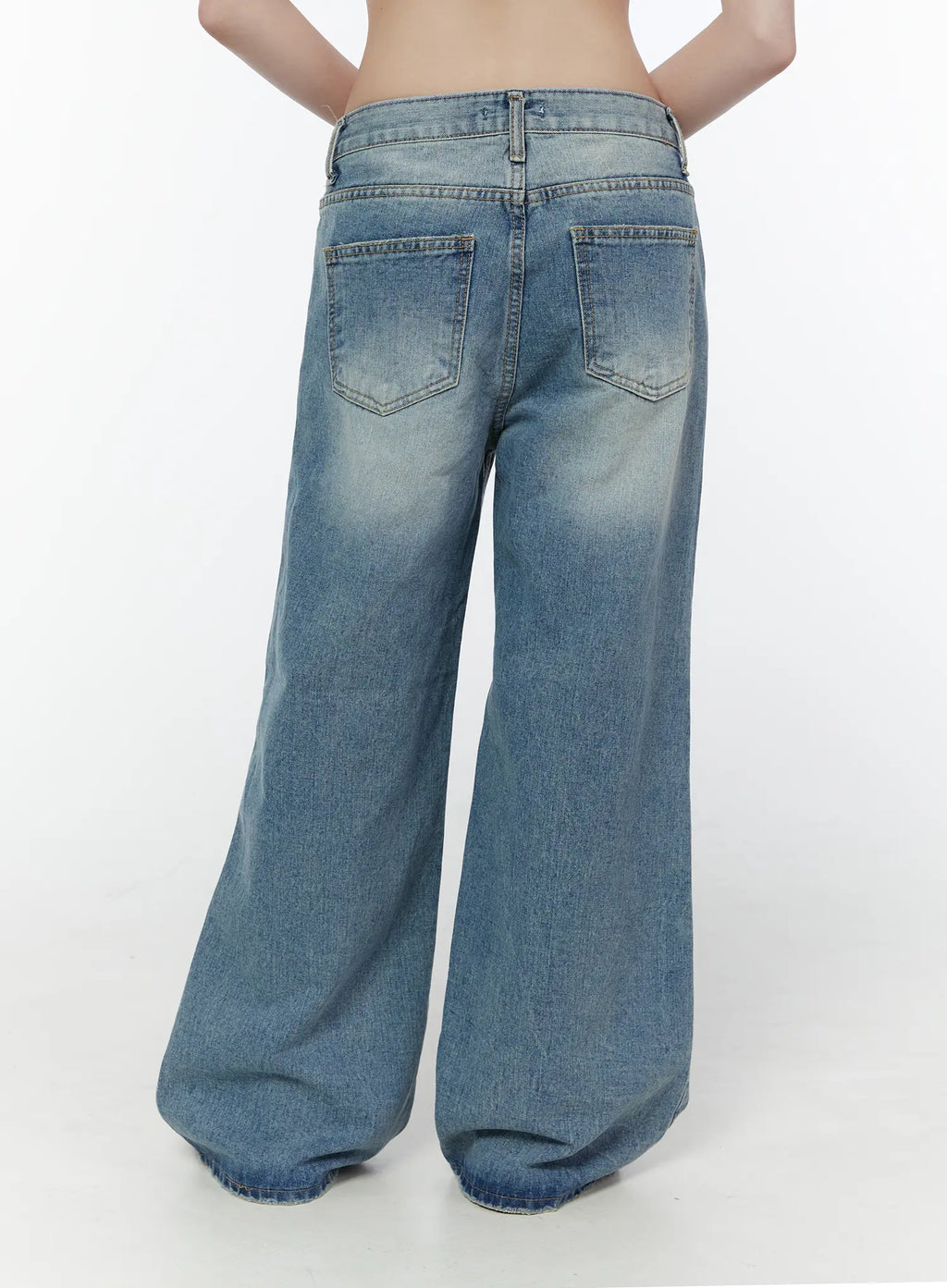 Anouk Vintage Wash Ripped Straight Jeans CU505