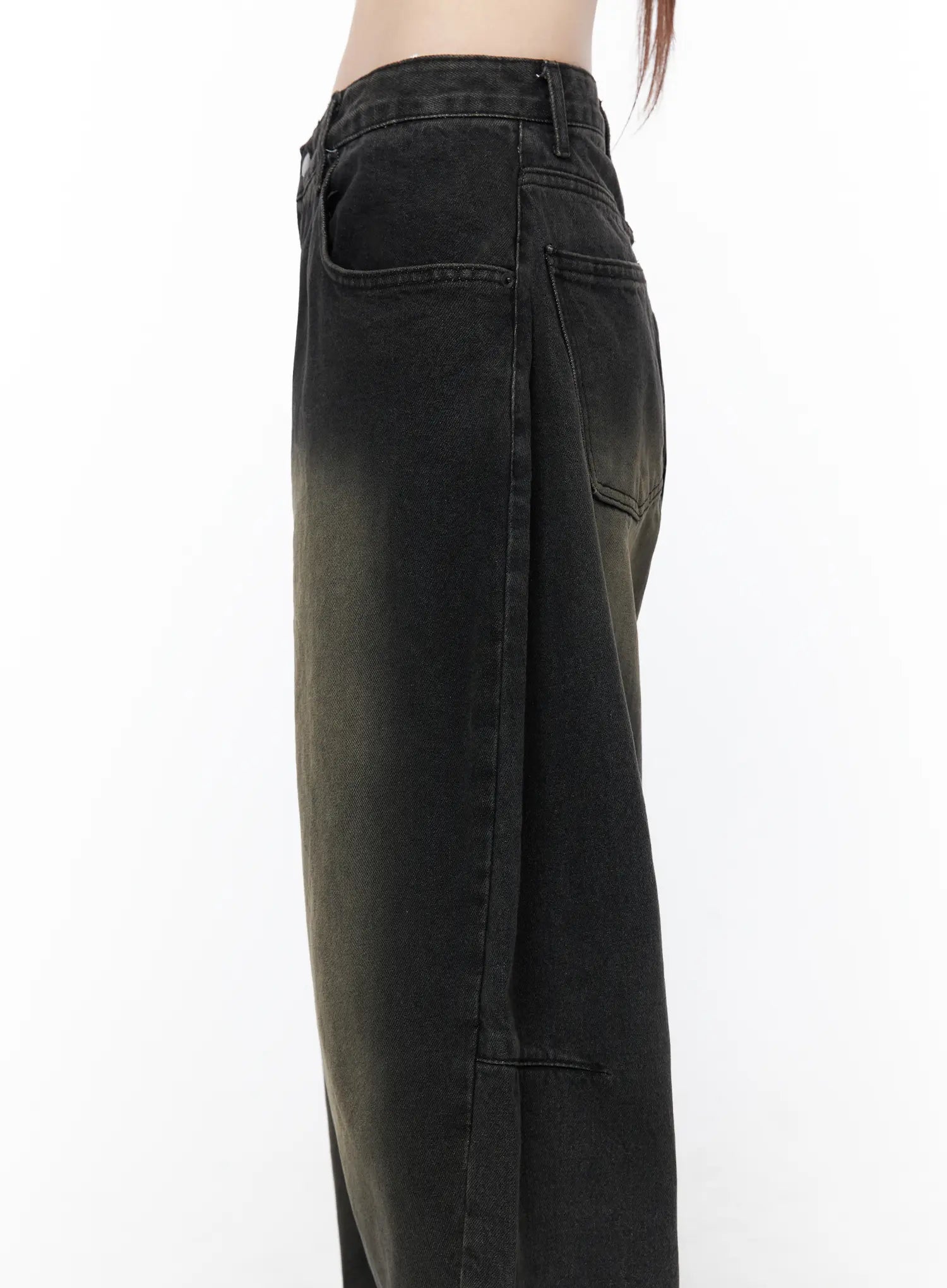 Bodie Vintage Wash Wide Leg Jeans CU519