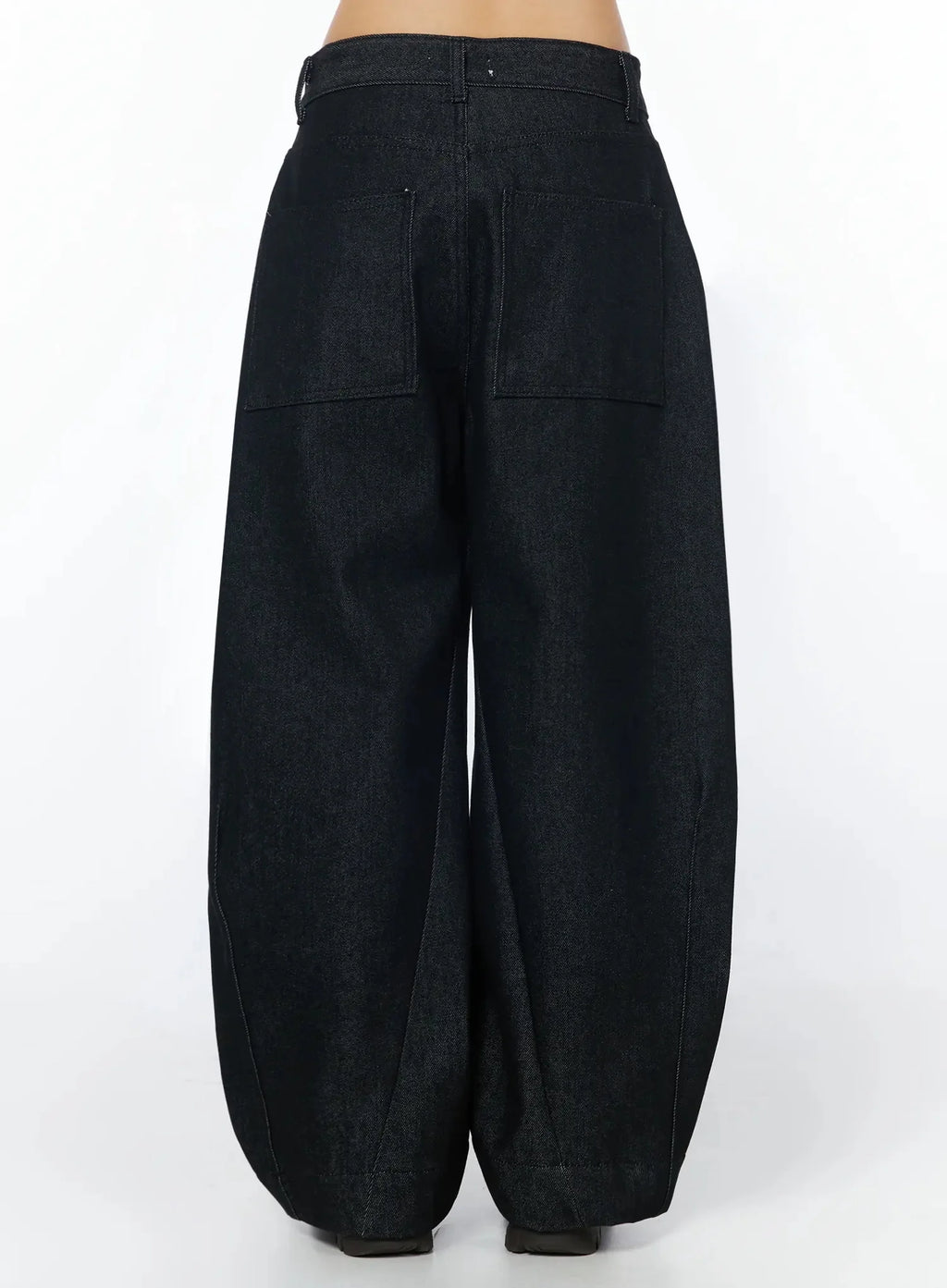 Evania Low-Rise Baggy Jeans IU508