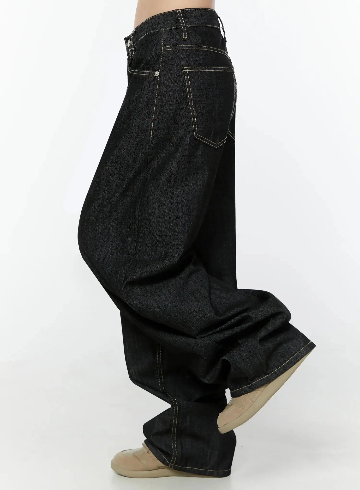 Soli No-Fade Baggy Jeans IU522