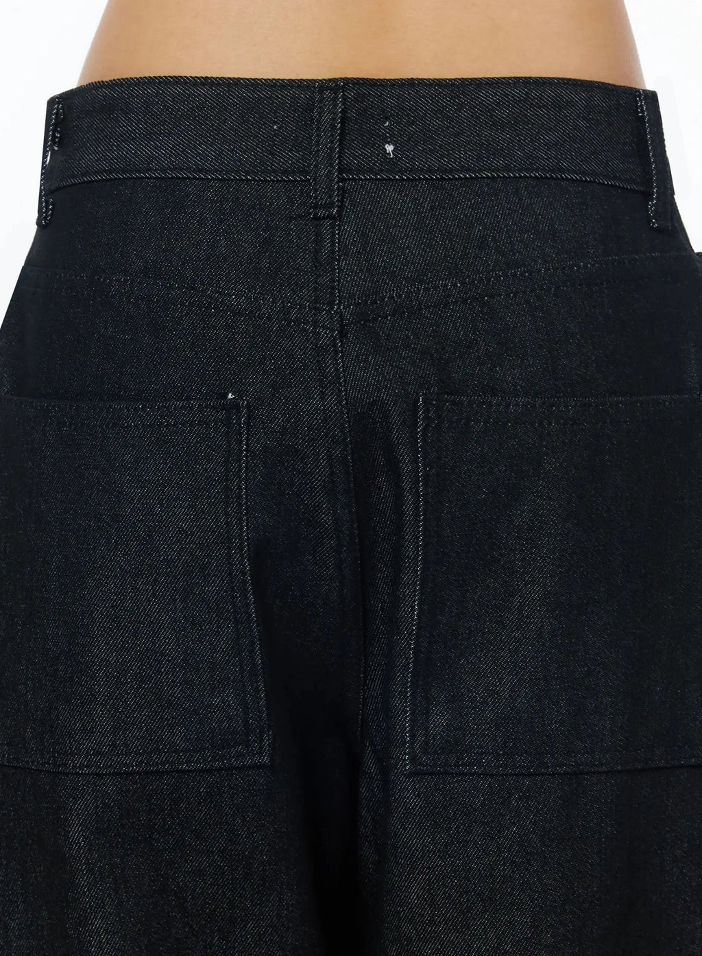 Evania Low-Rise Baggy Jeans IU508