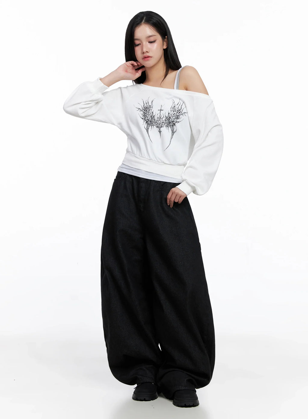 Lea Cross-Patch Baggy Jeans IS525