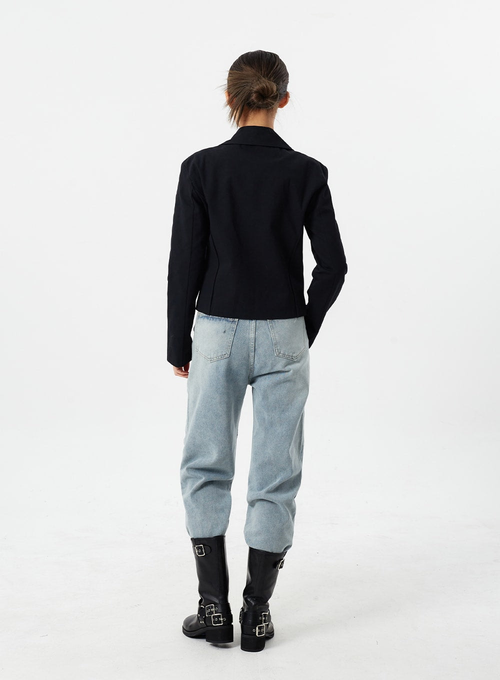 Light Wash Straight Leg Jeans CM307