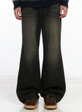 Men's Black Semi-Flared Jeans IJ521