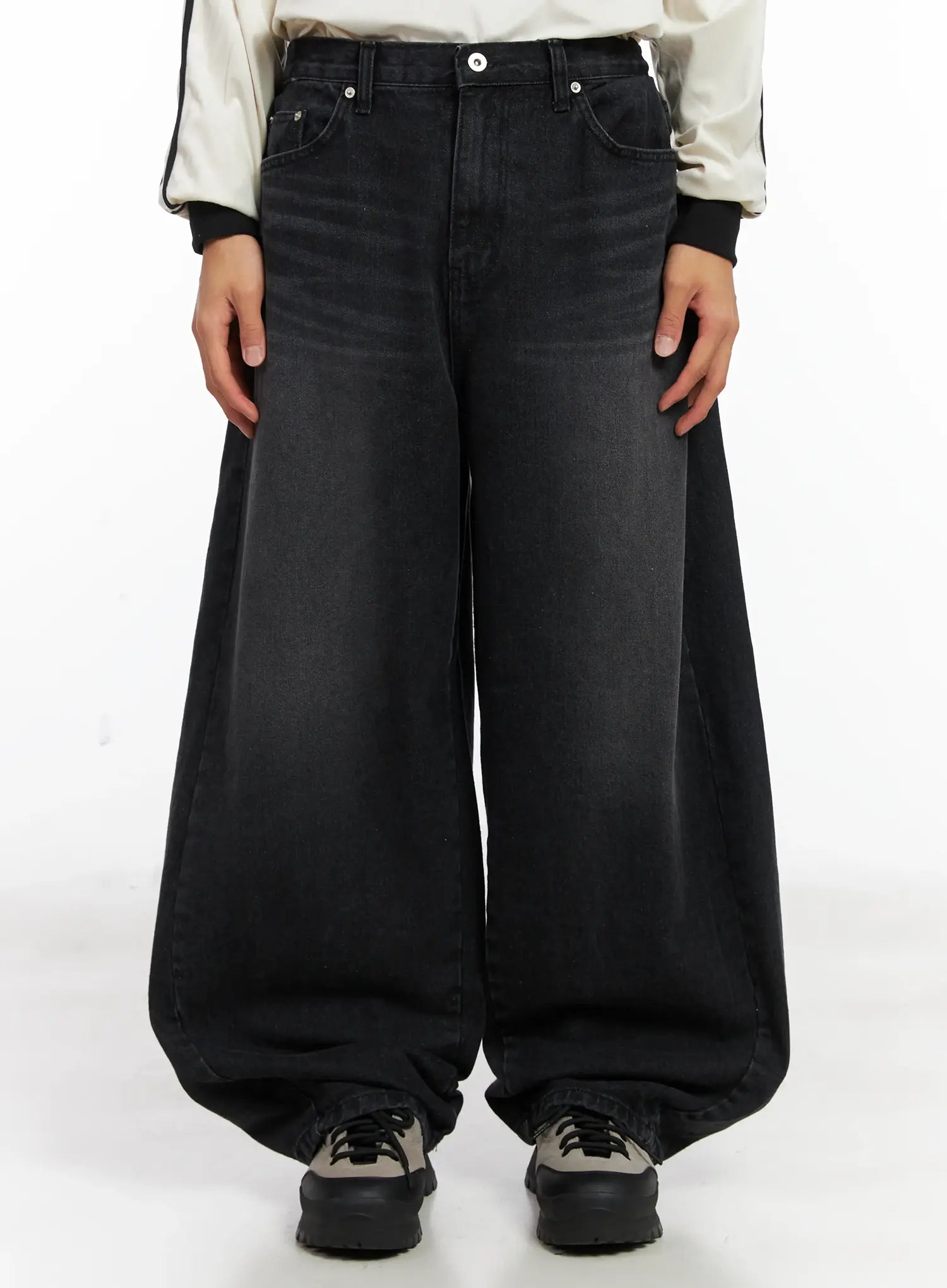 Men's Pintuck Wide Leg Jeans ID511