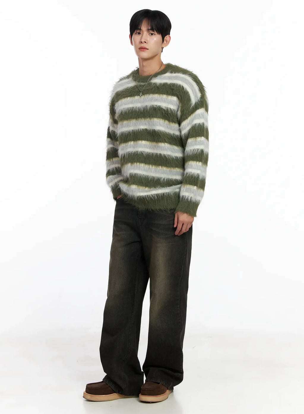 Men's Black Semi-Flared Jeans IJ521