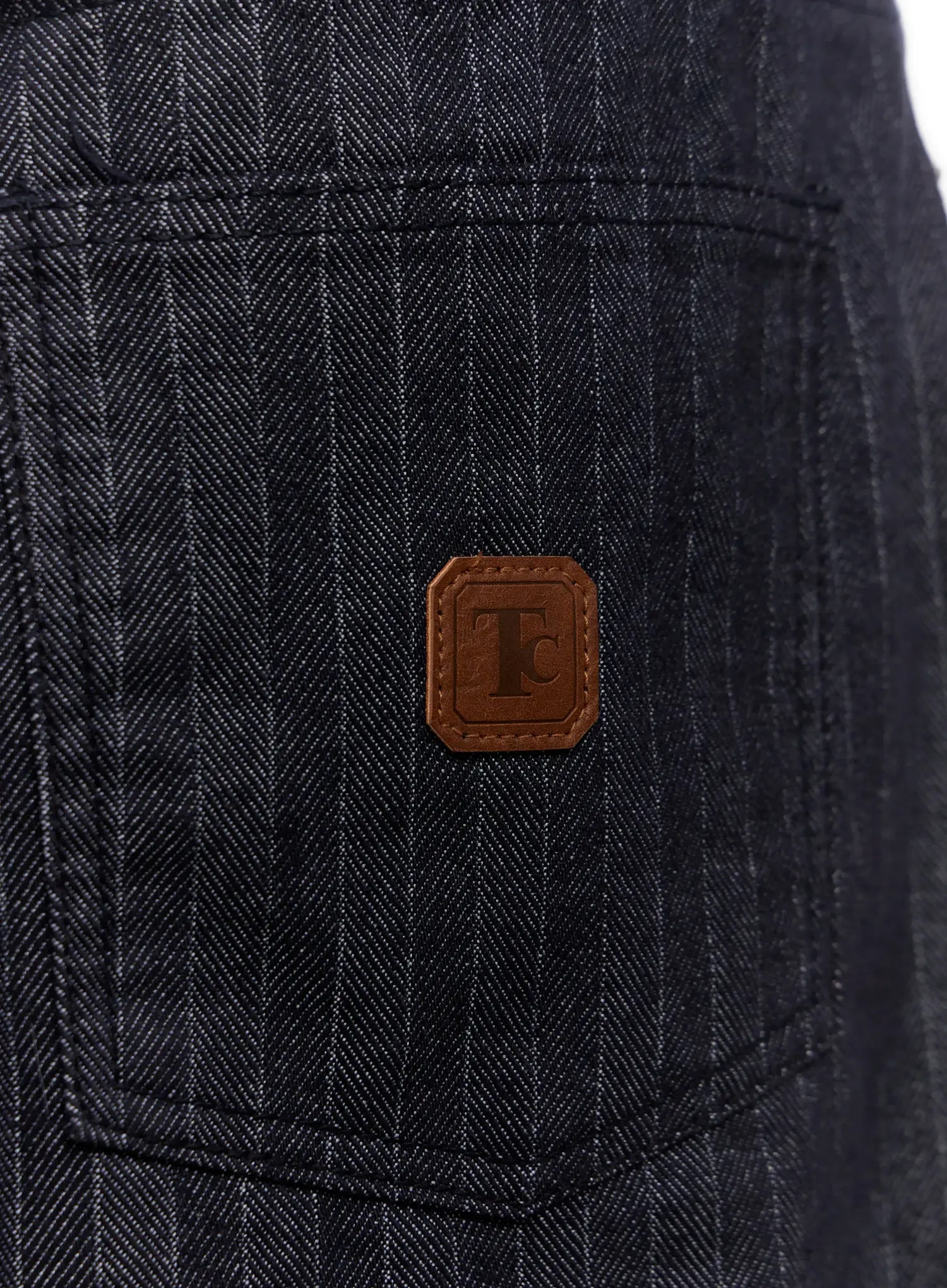 Men's Stripe Wide-Leg Jeans with Patch Detail IO523