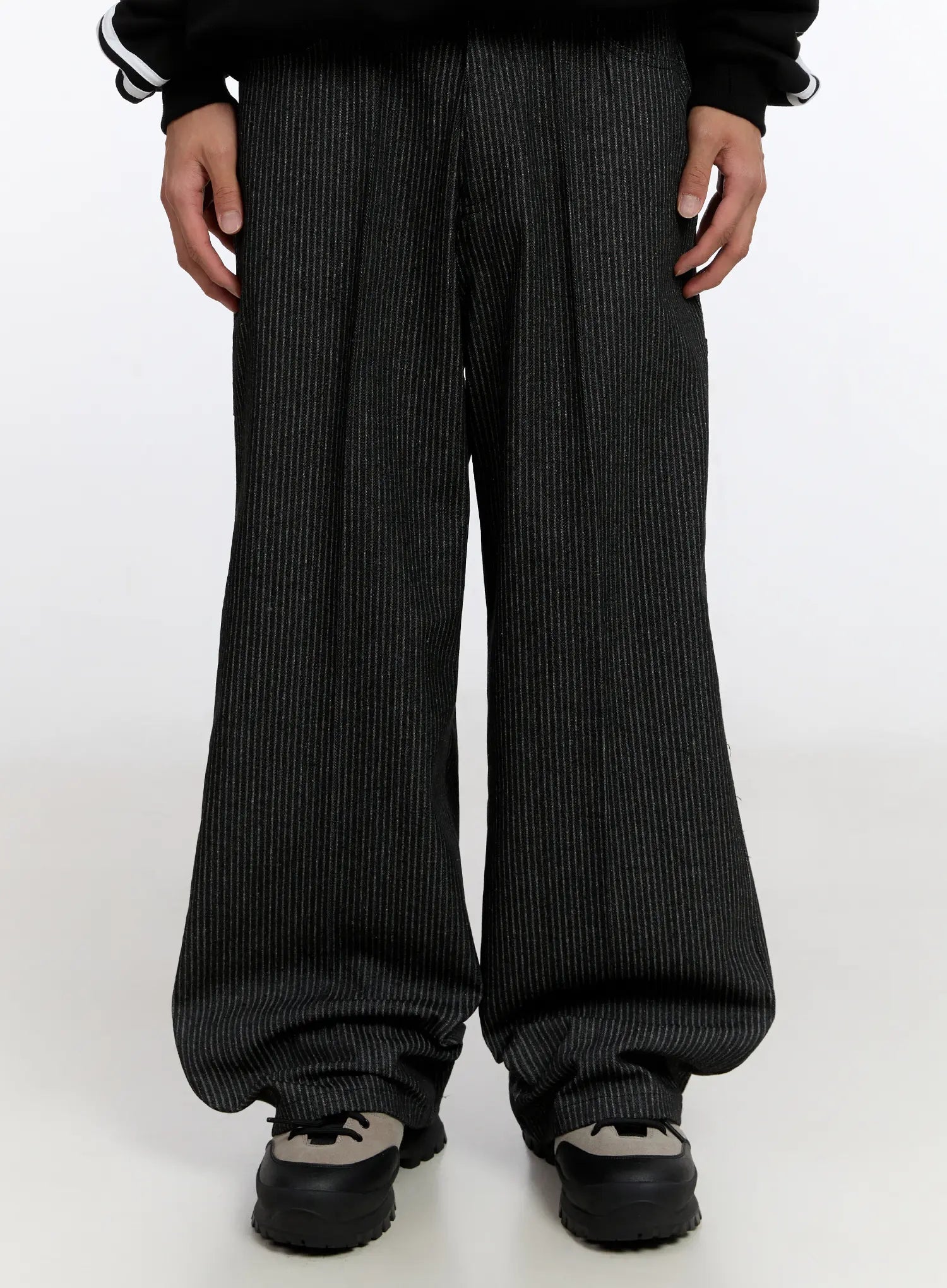 Men's Wide Leg Jeans IN524
