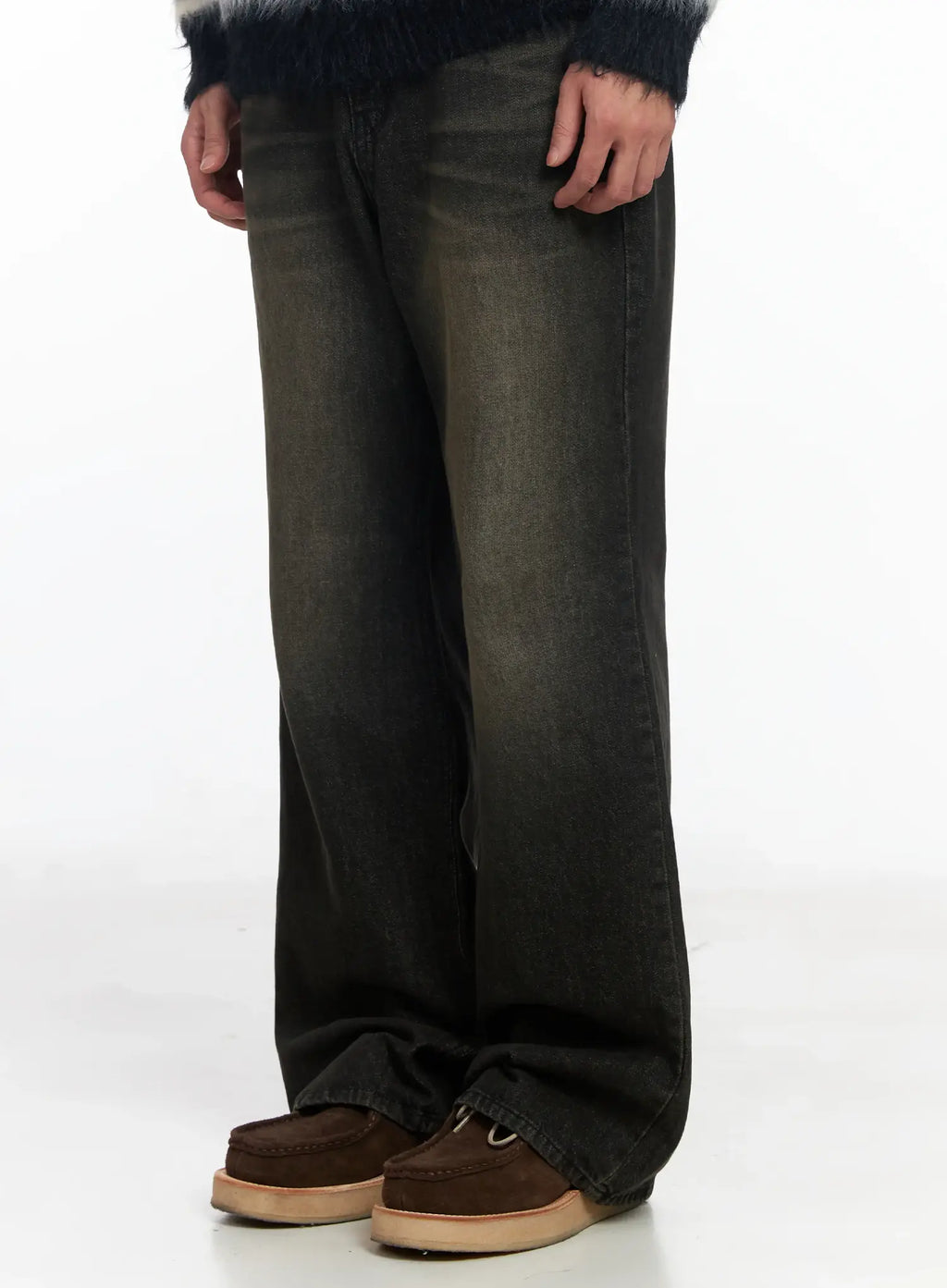 Men's Black Semi-Flared Jeans IJ521