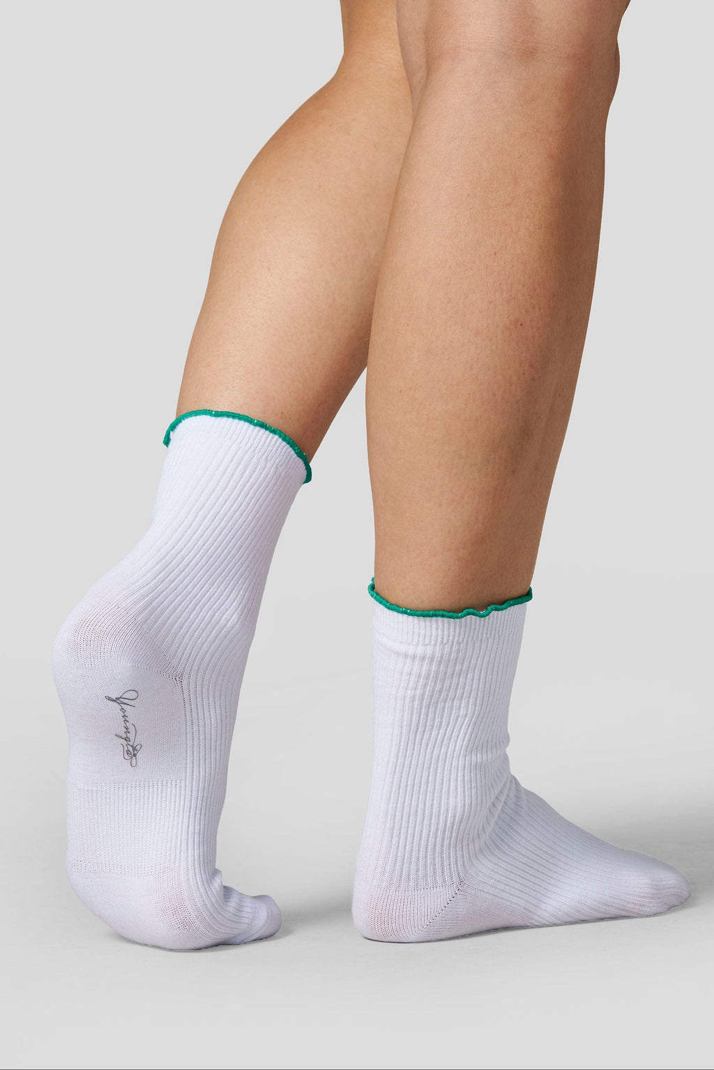 W6119 Ruffle Socks